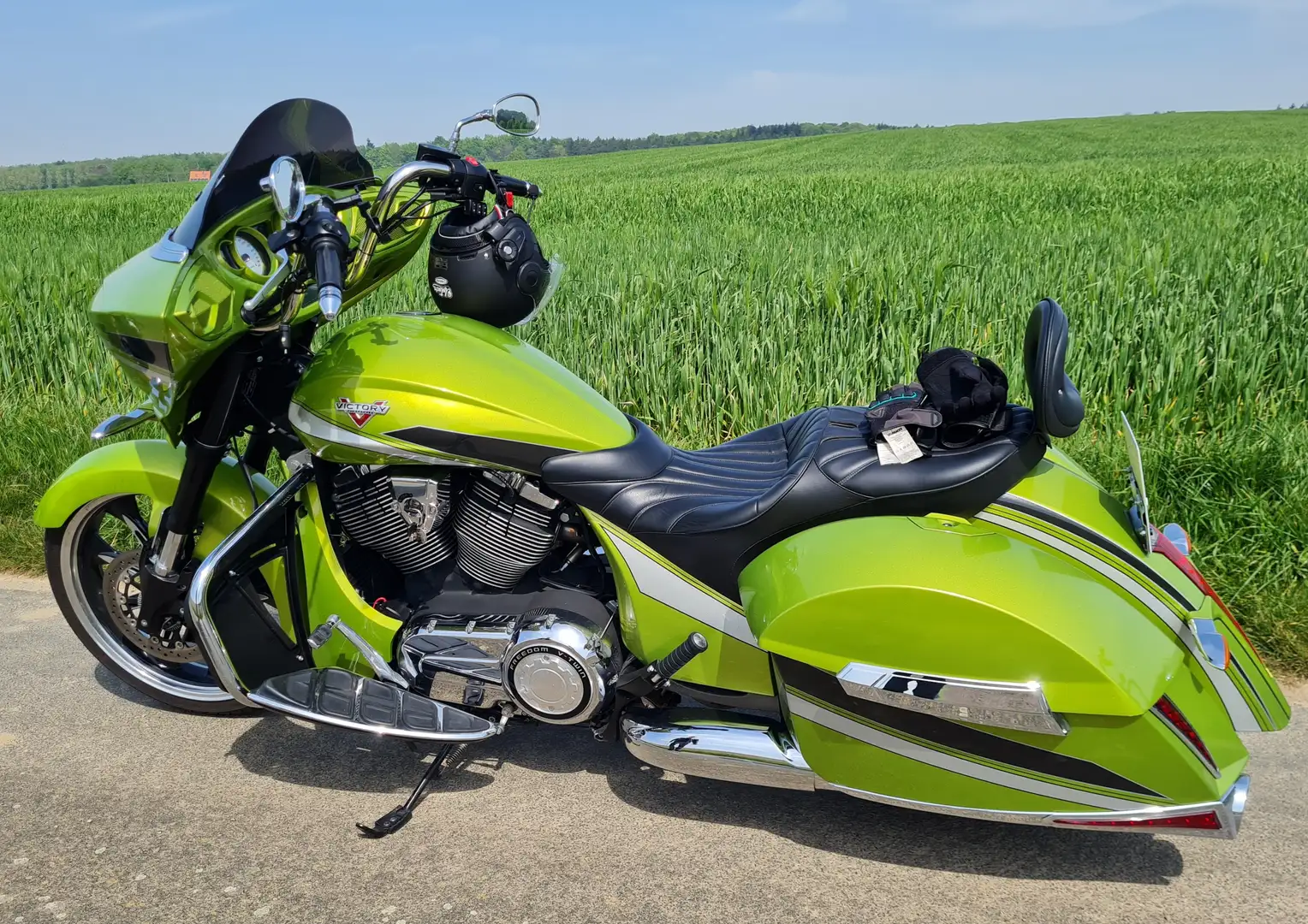 Victory Magnum SONDERMODELL GRÜN No Harley Zielony - 2