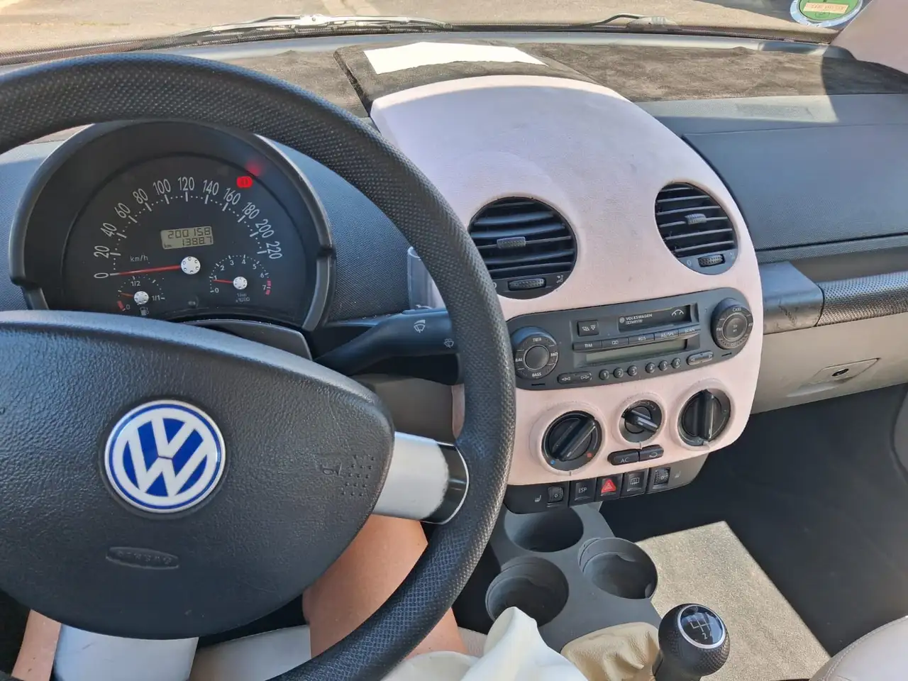 Volkswagen New Beetle 2.0, foto 6