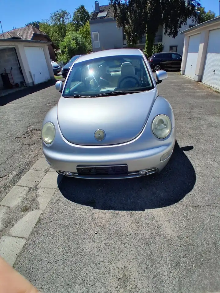 Volkswagen New Beetle 2.0, foto 10