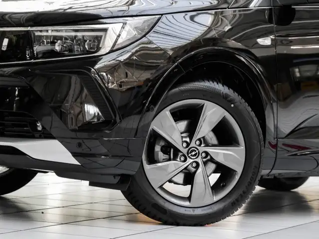 Opel Grandland view 5