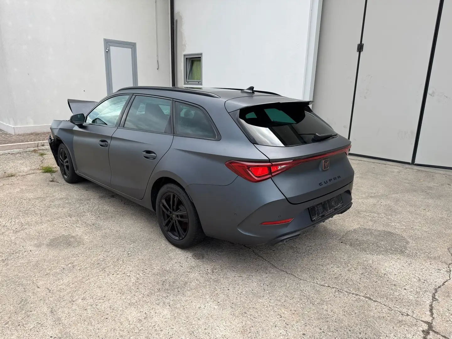CUPRA Leon Sportstourer 1.5 etsi FR 150cv dsg TETTO Noir - 1