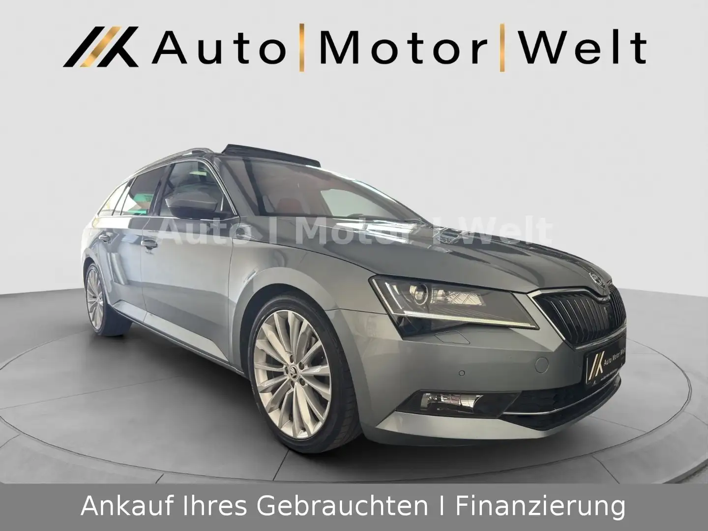 Skoda Superb Combi Style LED/SHZ/PANORAMA/19"ZollALU Grau - 1