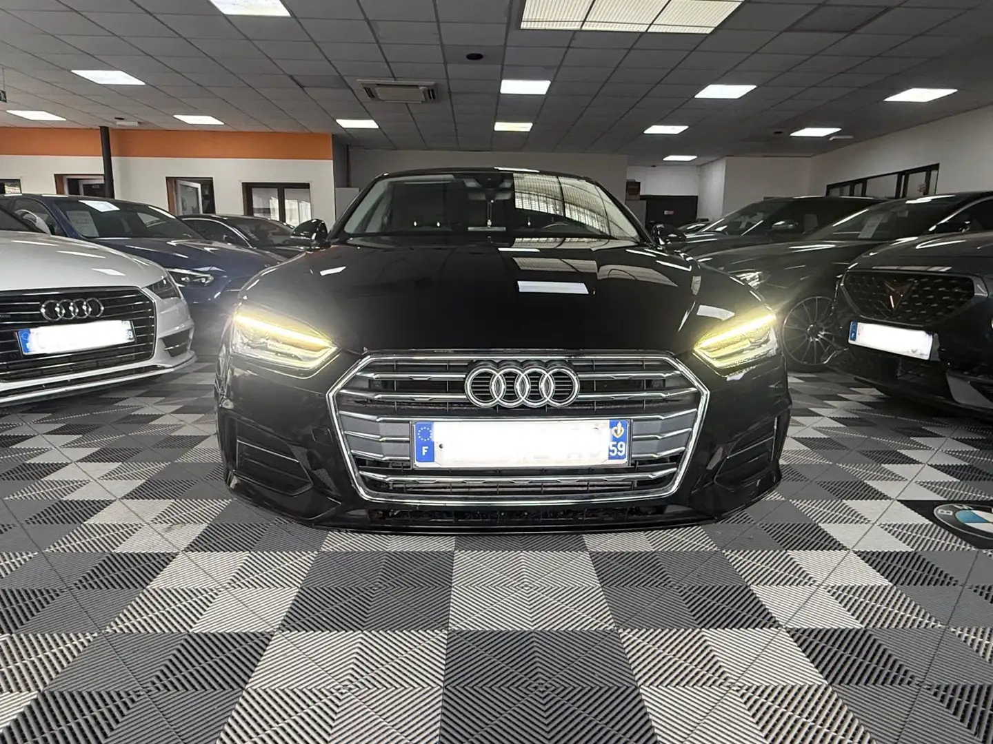 Audi A5 35 TFSI Business line S-tronic Noir - 1