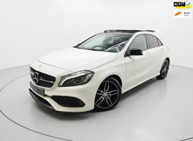 Mercedes-Benz A 160 AMG NIGHT PANO NAVI LEER NAP