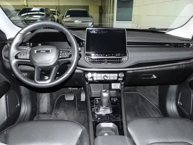 Jeep Compass view 6