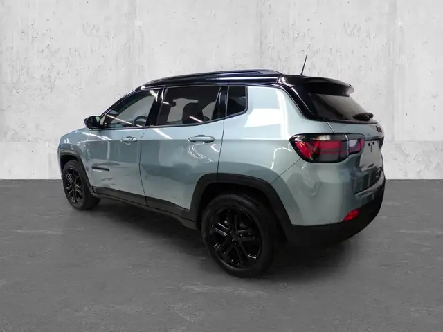 Jeep Compass view 2