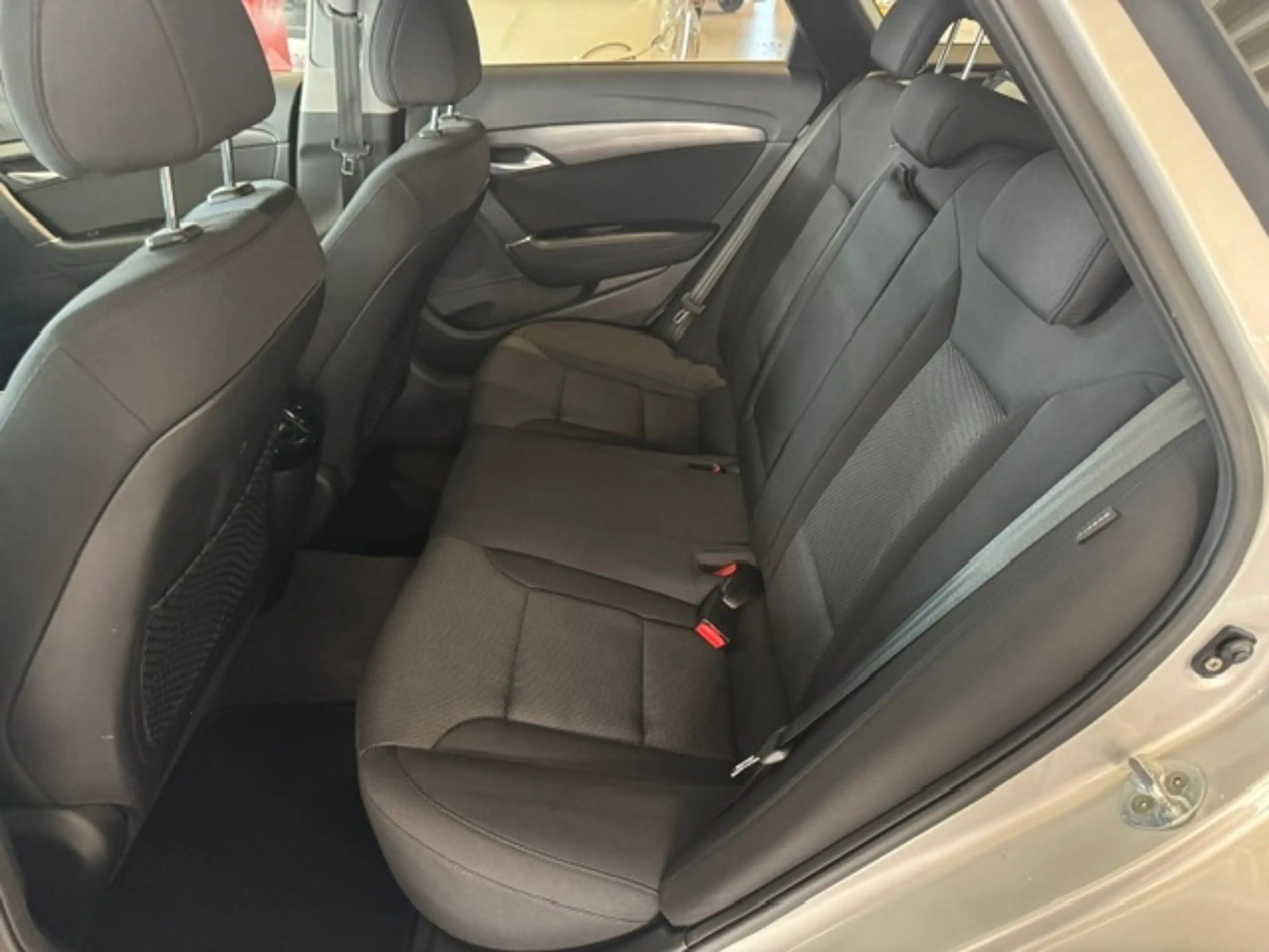 Hyundai i40 cw Style  1.7 D 7-DCT Navi AHK — photo 10