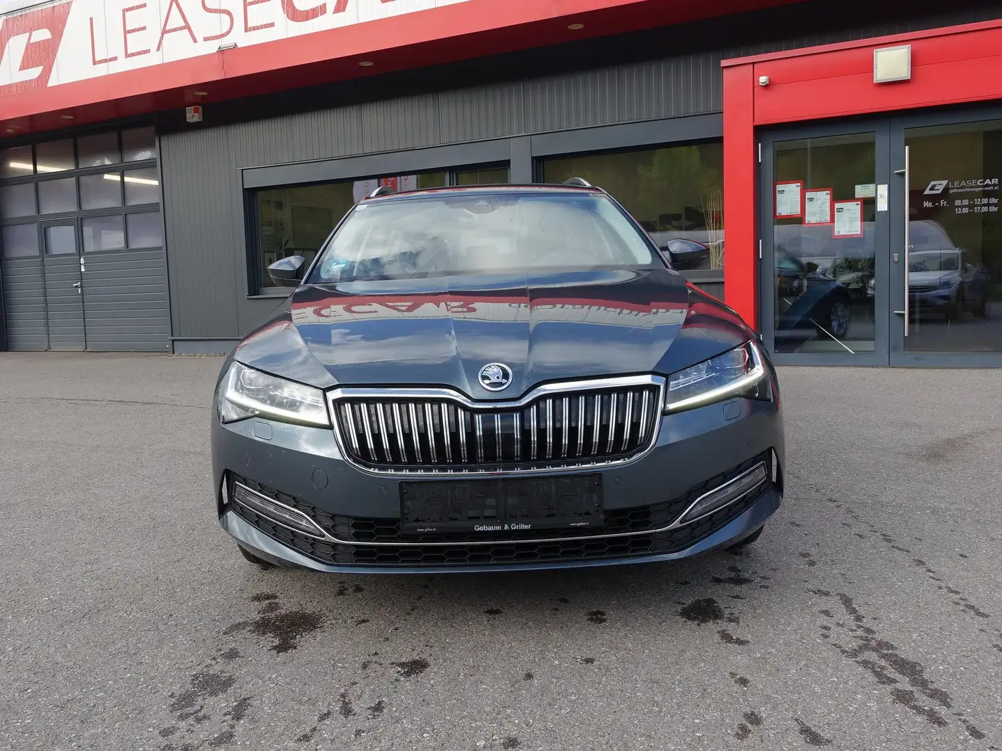 Skoda Superb Style TDI Style DSG "AHV" Grau - 1