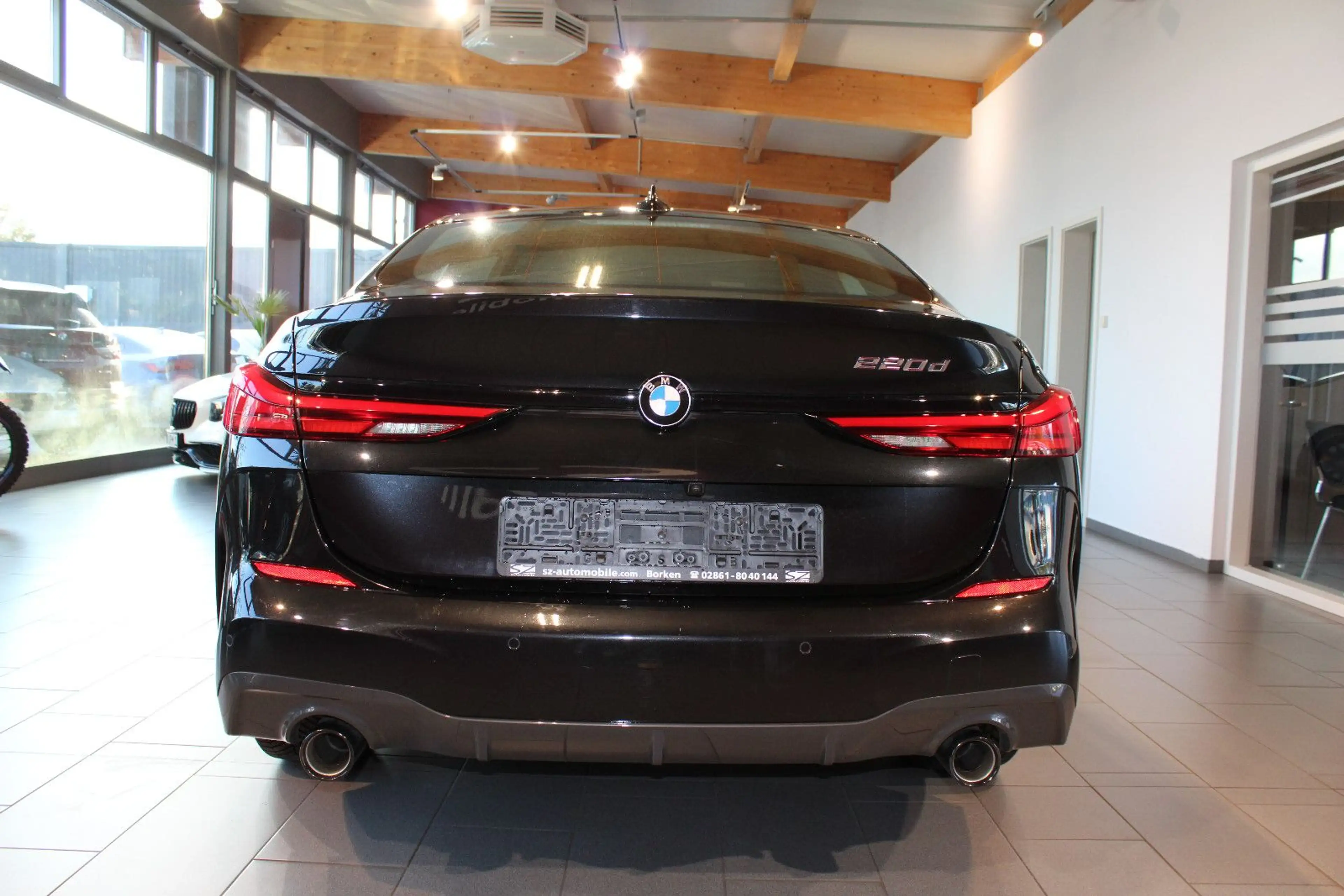 BMW 220 220d Gran Coupé M-Sport LED Live Cockpit 1.Hand — photo 5