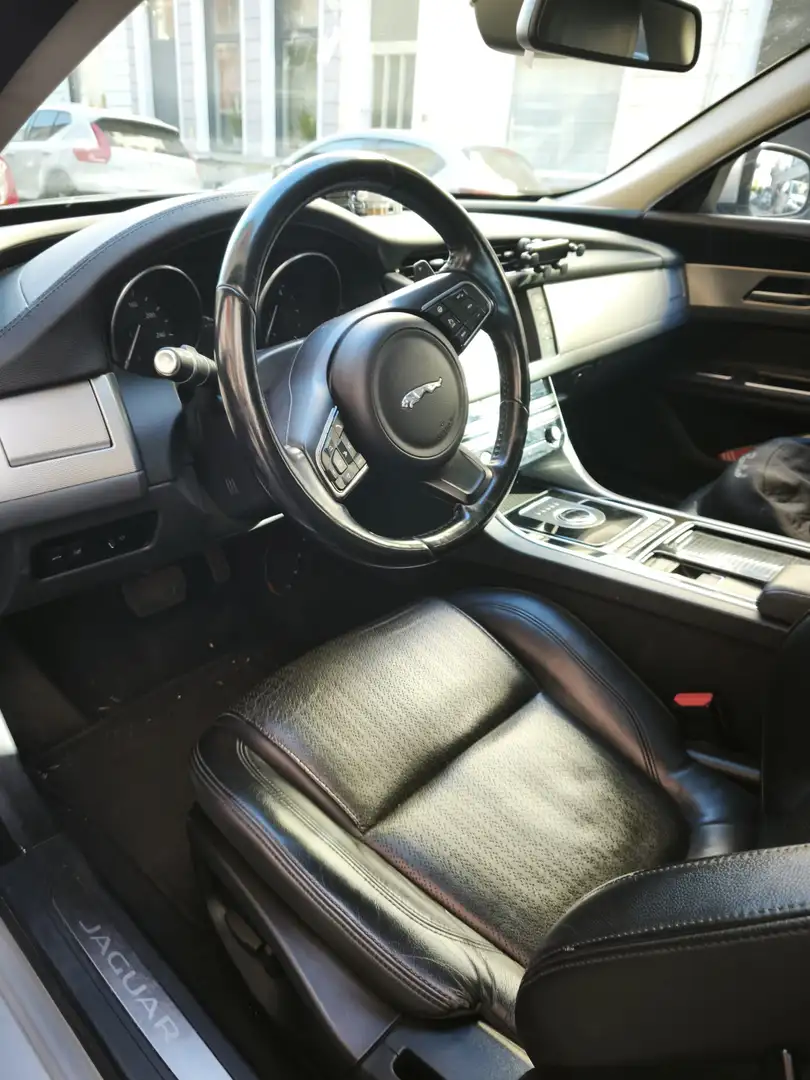 Jaguar XF E-Performance Sportbrake Aut. Pure - 1