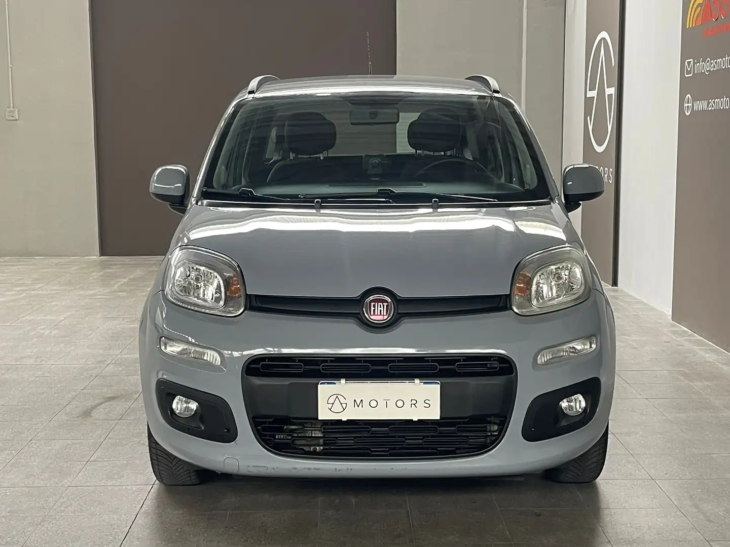 Fiat Panda Panda 1.2 easypower Lounge Gpl 69cv Grijs - 2