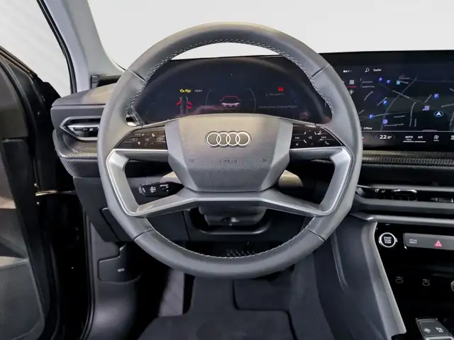 Audi Q5 view 13