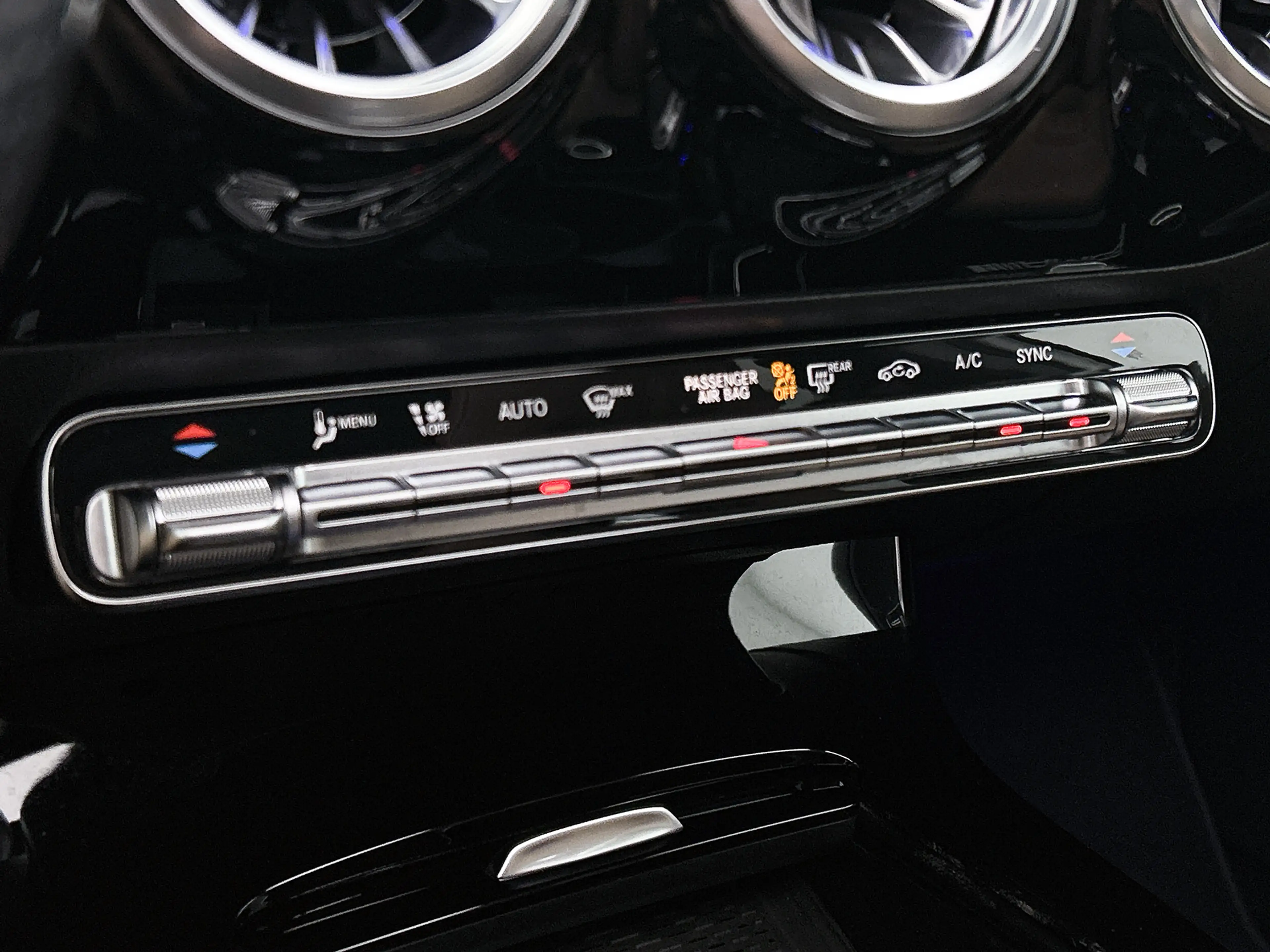 Mercedes-Benz A 180 AMG Line Plus | Night pakket | Panorama Schuifdak — photo 10