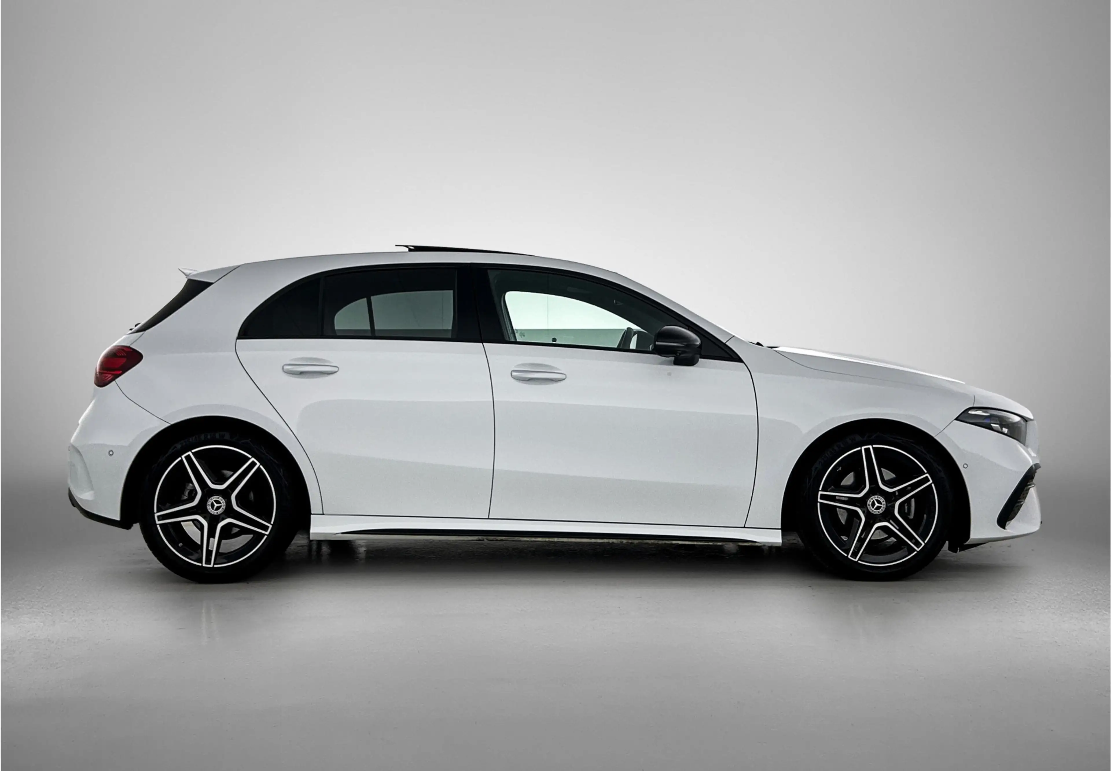Mercedes-Benz A 180 AMG Line Plus | Night pakket | Panorama Schuifdak — photo 15