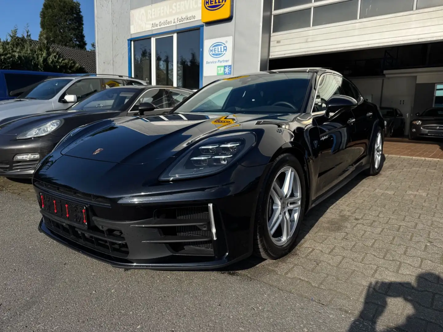 Porsche Panamera 4 E-Hybrid*NEW MODELL*PANORAMA*ACC*VOLL Zwart - 1