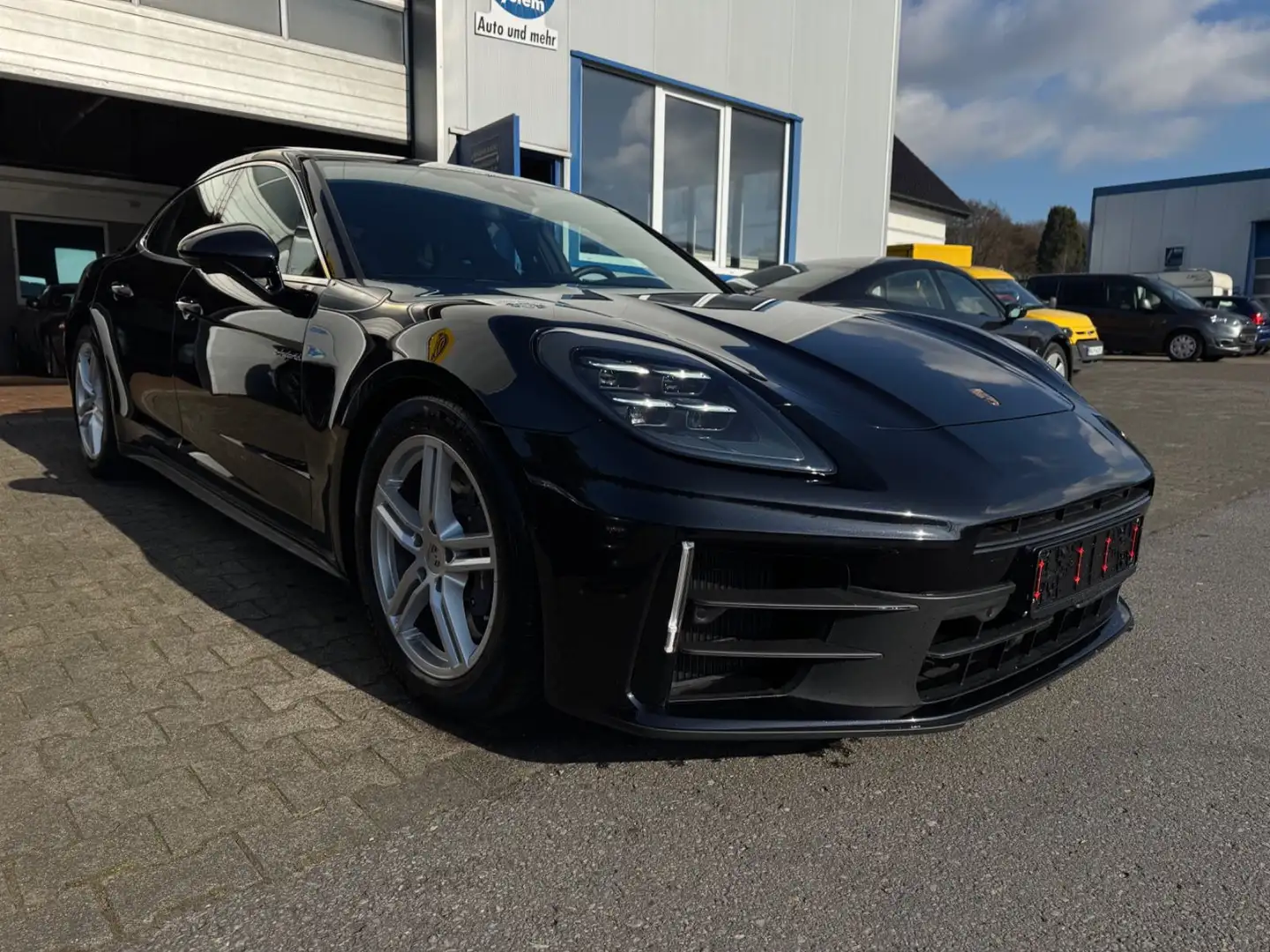 Porsche Panamera 4 E-Hybrid*NEW MODELL*PANORAMA*ACC*VOLL Zwart - 2