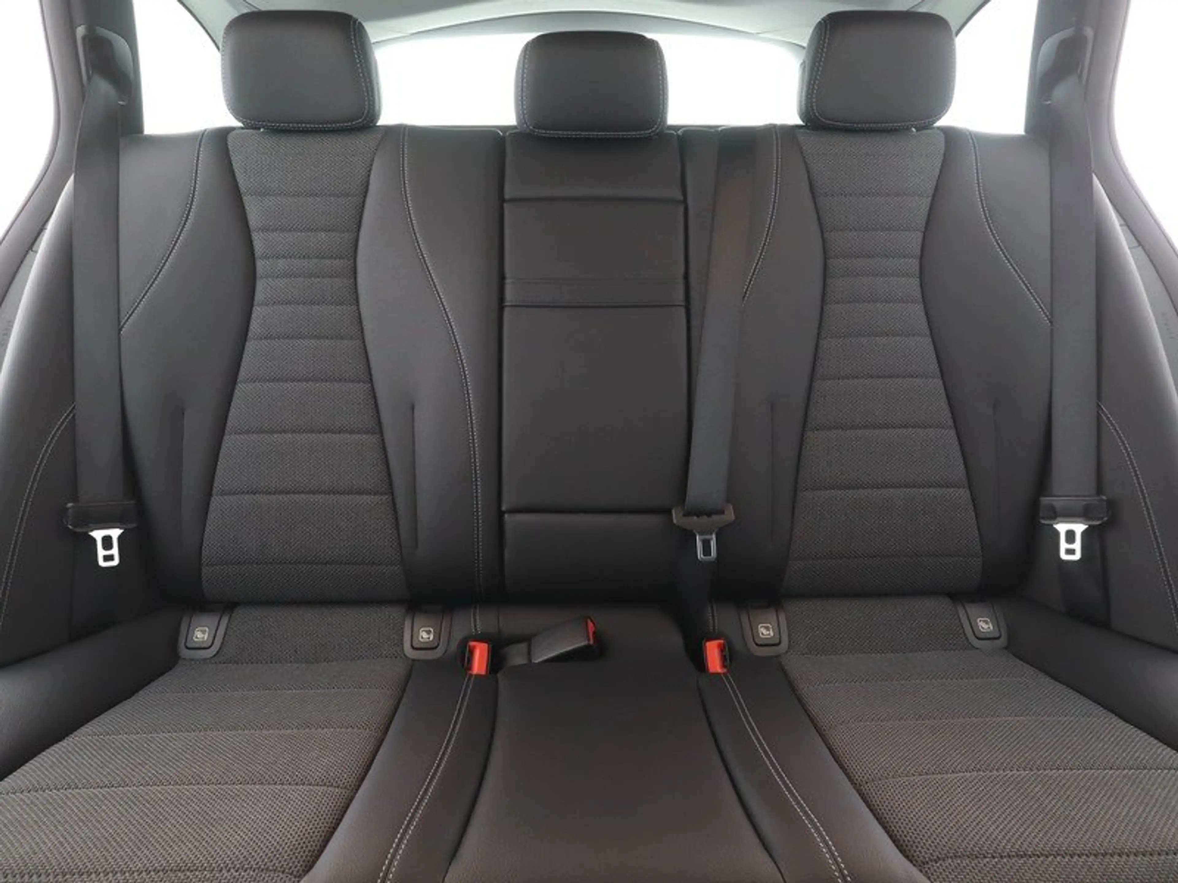 Mercedes-Benz E 220 T d Avantgarde RÜCKFAHRKAM+PREMIUM+SPURPAK — photo 9