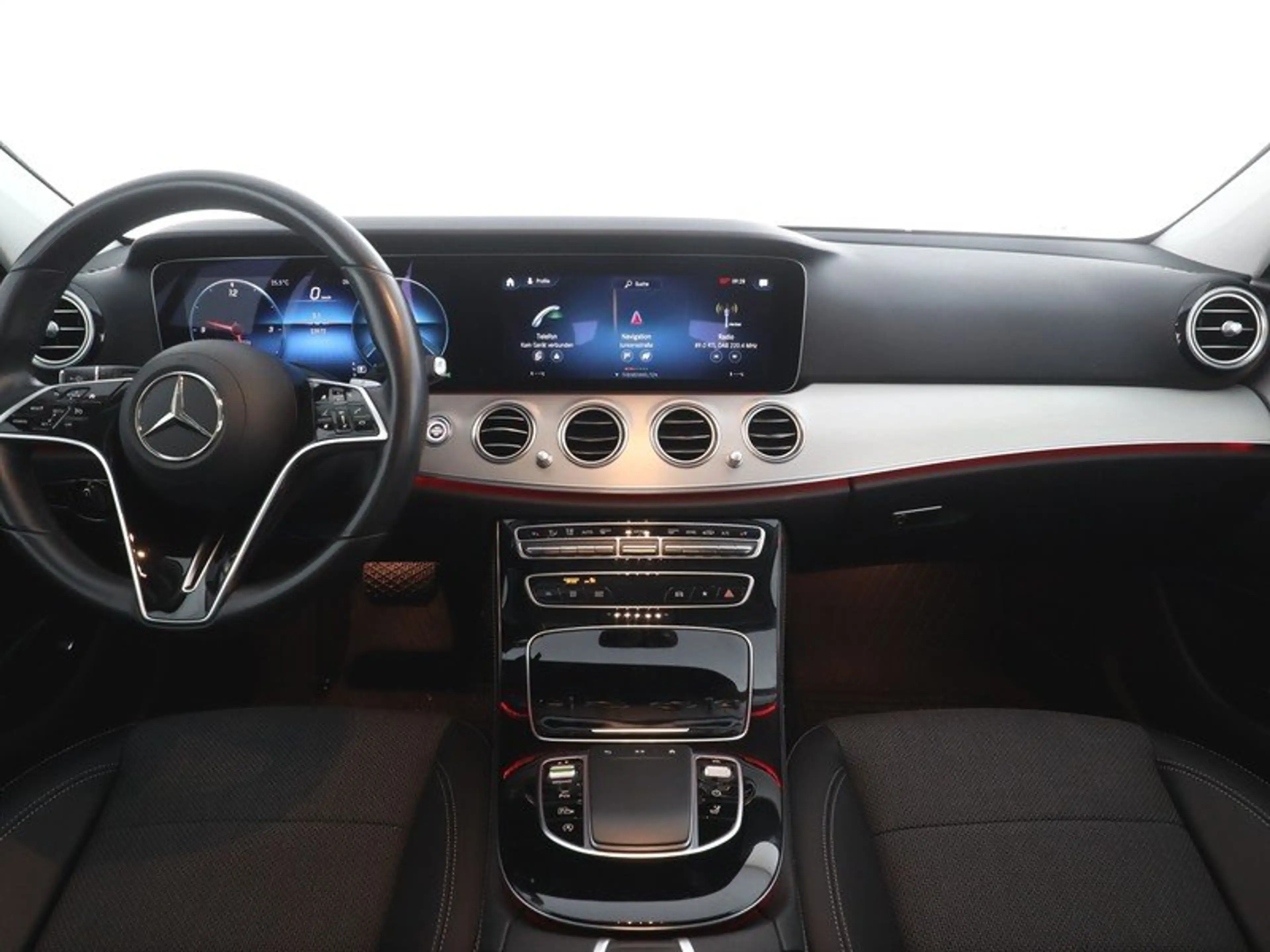 Mercedes-Benz E 220 T d Avantgarde RÜCKFAHRKAM+PREMIUM+SPURPAK — photo 8