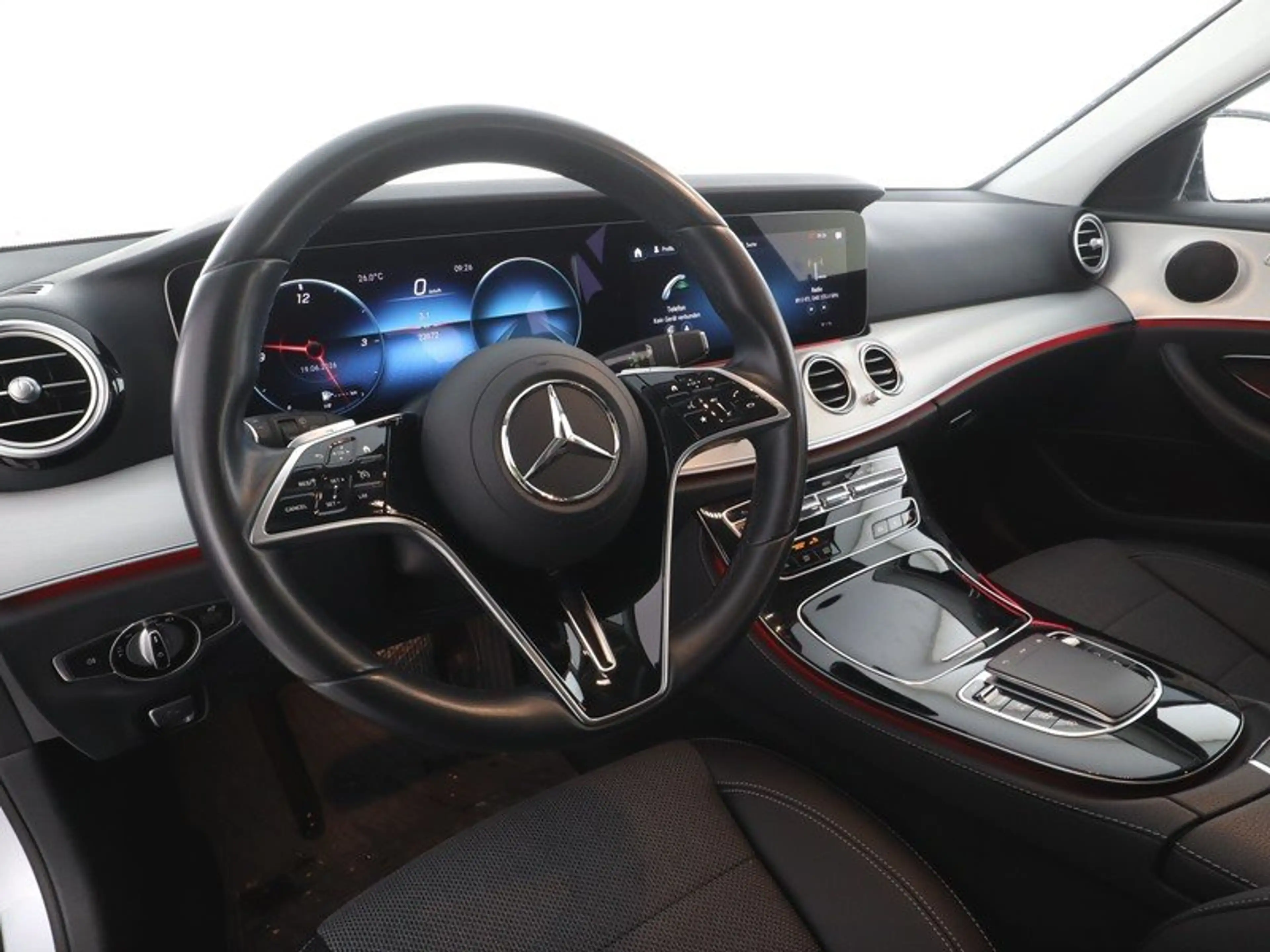 Mercedes-Benz E 220 T d Avantgarde RÜCKFAHRKAM+PREMIUM+SPURPAK — photo 6