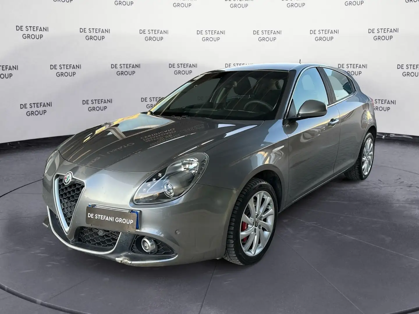Alfa Romeo Giulietta Giulietta 1.6 jtdm Super 120cv my19 Grau - 1