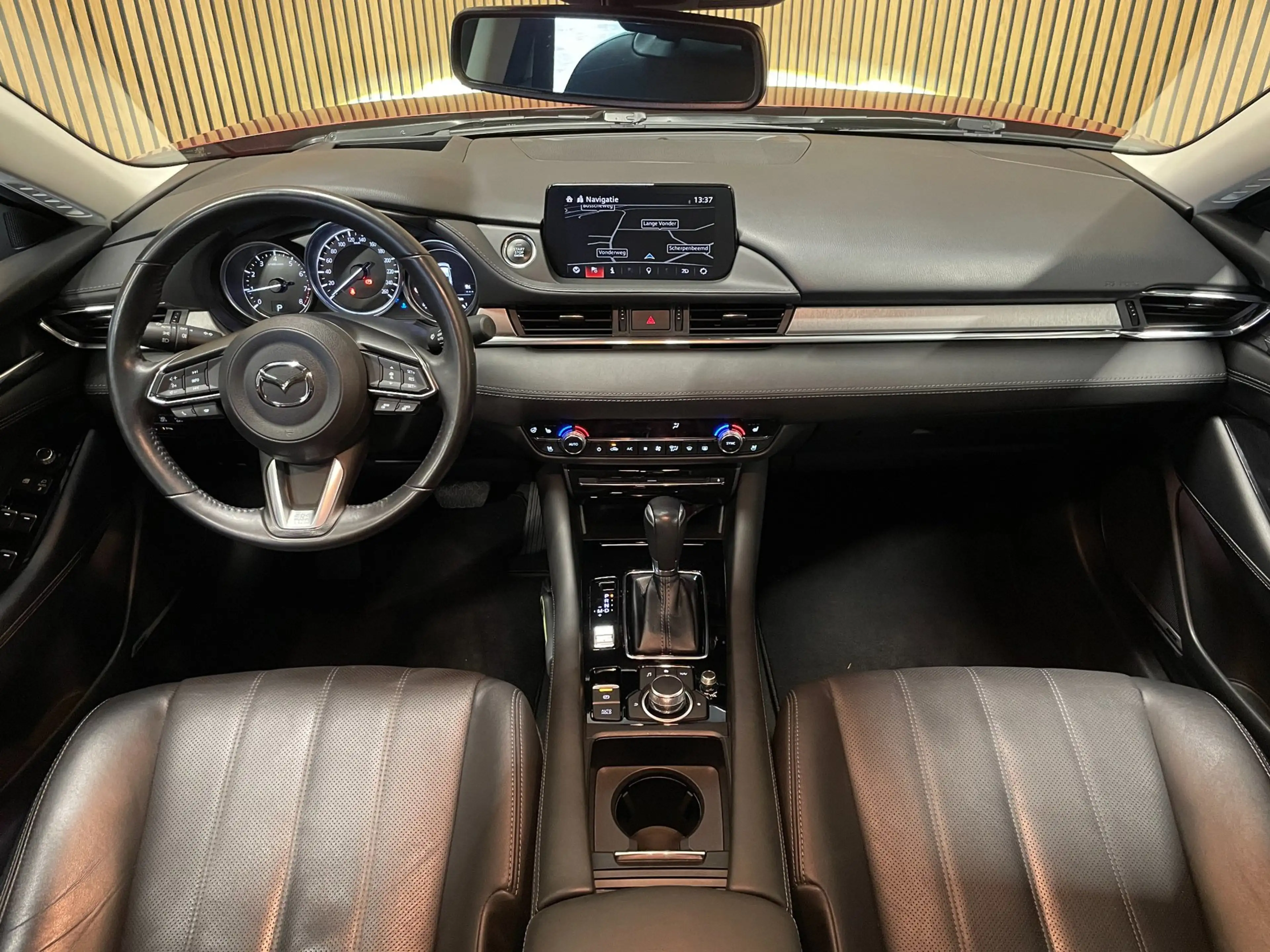 Mazda 6 2.0 SkyActiv-G 165 Signature|FULL OPTION|TREKAAK|A — photo 6