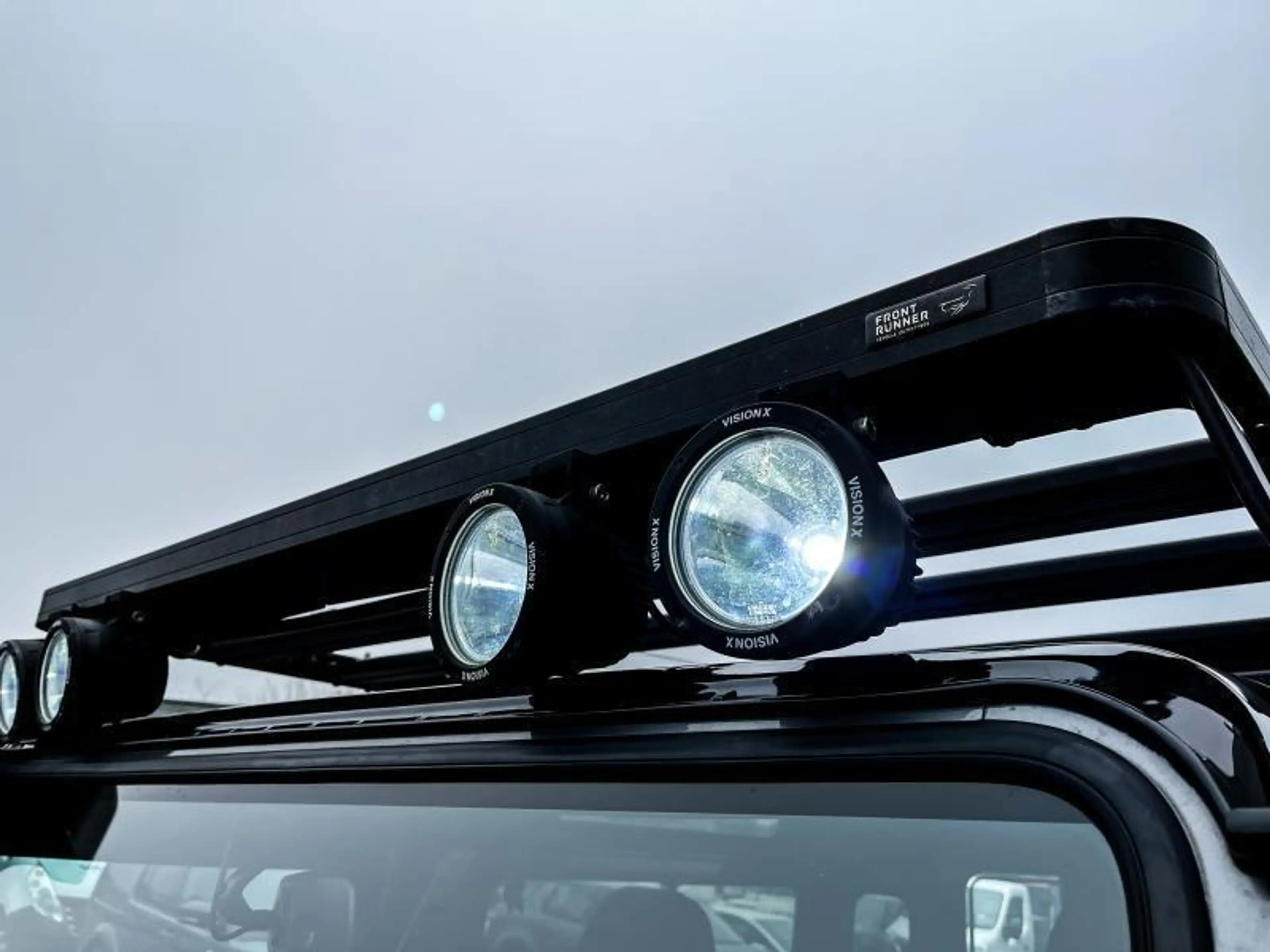 Land Rover Defender Adventure Edition — photo 9