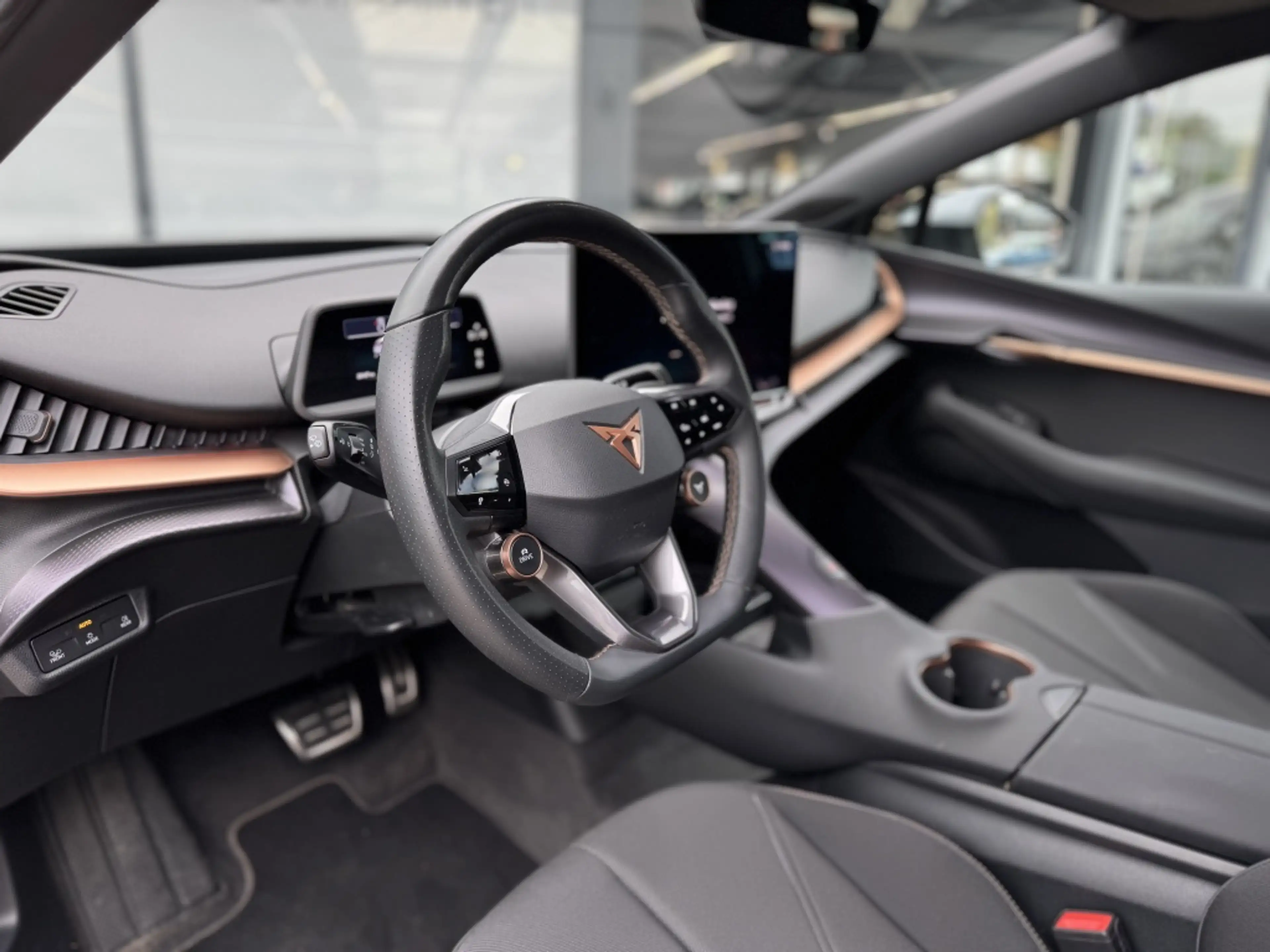 CUPRA Tavascan Business 82 kWh | Navi | Stoelverwarming | Warmtep — photo 6