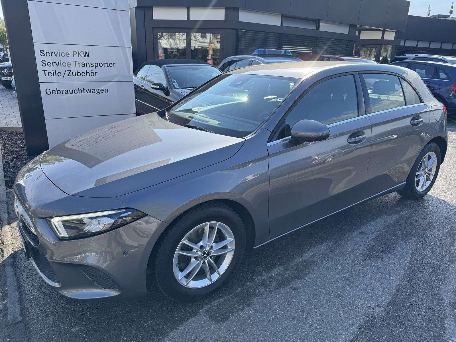 Mercedes-Benz A 180