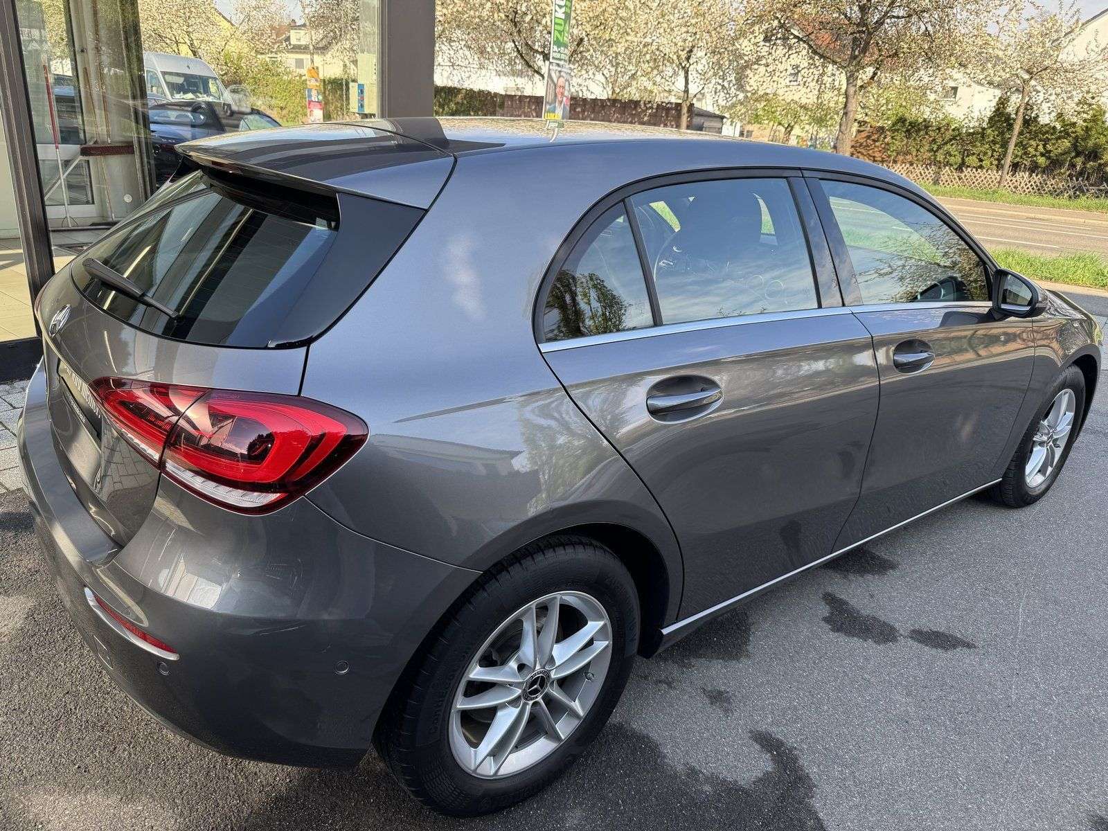 Mercedes-Benz A 180