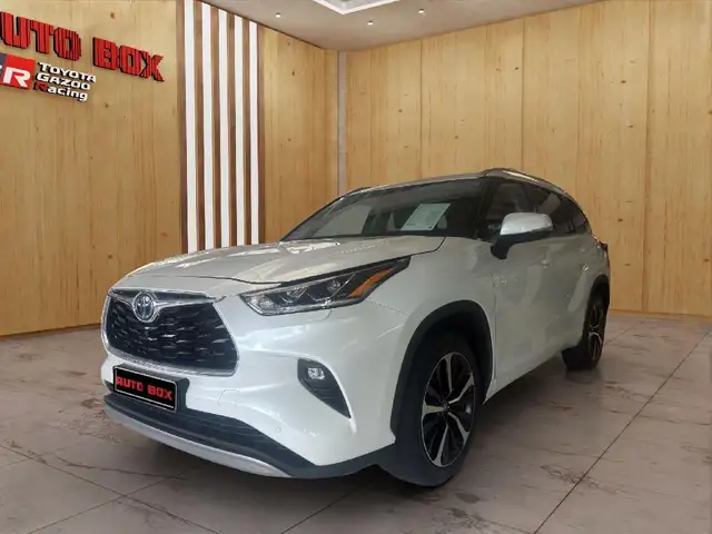 Toyota Highlander Hybrid Luxury 7-Sitzer PANO, JBL