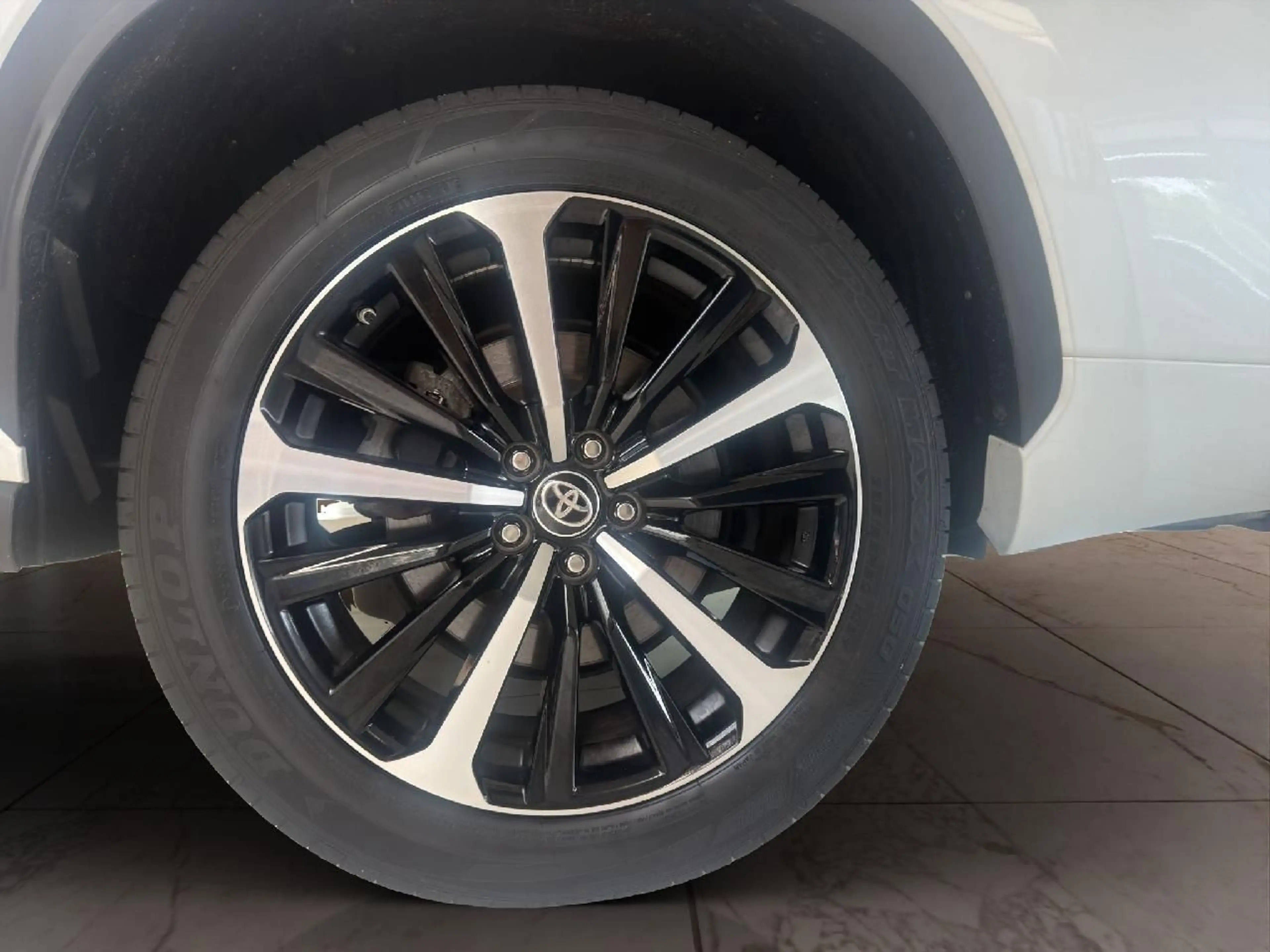 Toyota Highlander Hybrid Luxury 7-Sitzer PANO, JBL — photo 14