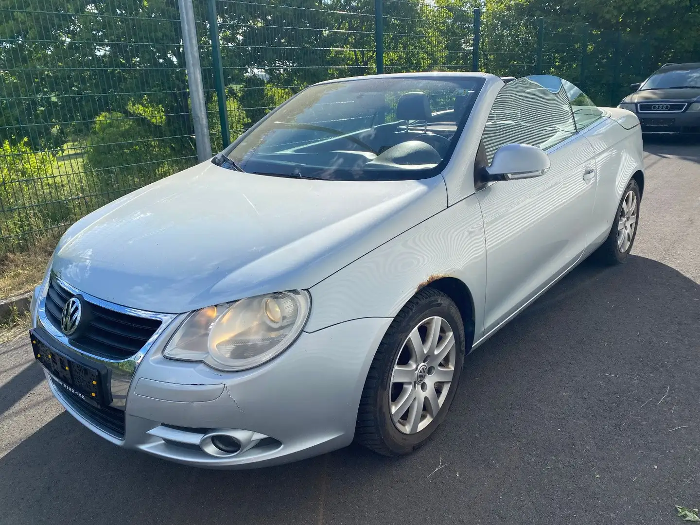 Volkswagen Eos 2.0 FSI Leder SHZ PDC Klimaautomatik Argintiu - 1