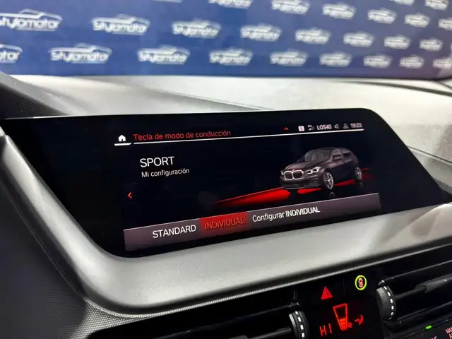 BMW 1 Series view 7