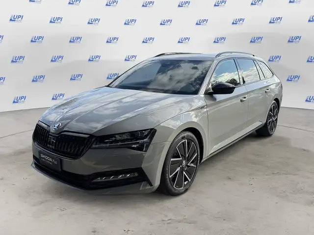 Skoda Superb Wagon 2.0 tdi evo Sportline 150cv dsg