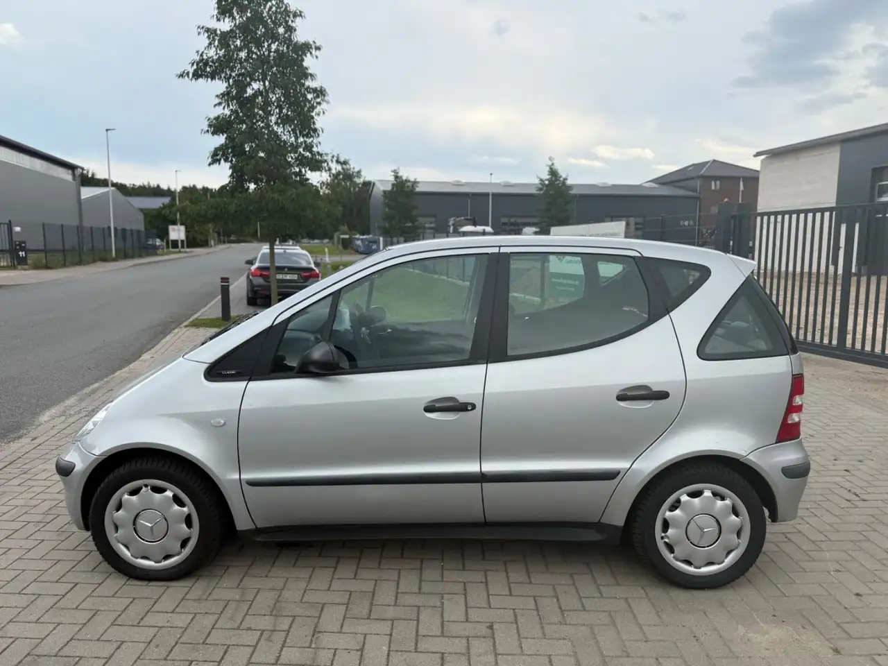 Mercedes-Benz A 140 CLASSIC TÜV NEU/GARAGENFAHRZEUG/KLIMA, foto 3