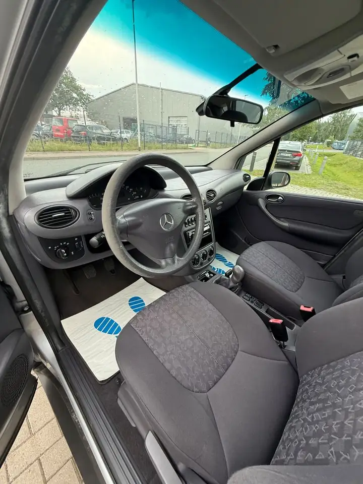 Mercedes-Benz A 140 CLASSIC TÜV NEU/GARAGENFAHRZEUG/KLIMA, foto 12