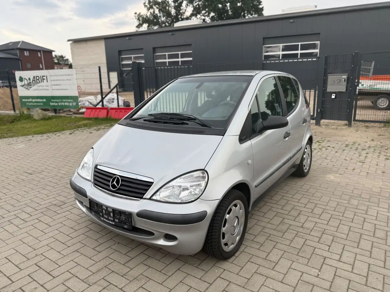 Mercedes-Benz A 140 CLASSIC TÜV NEU/GARAGENFAHRZEUG/KLIMA, foto 1