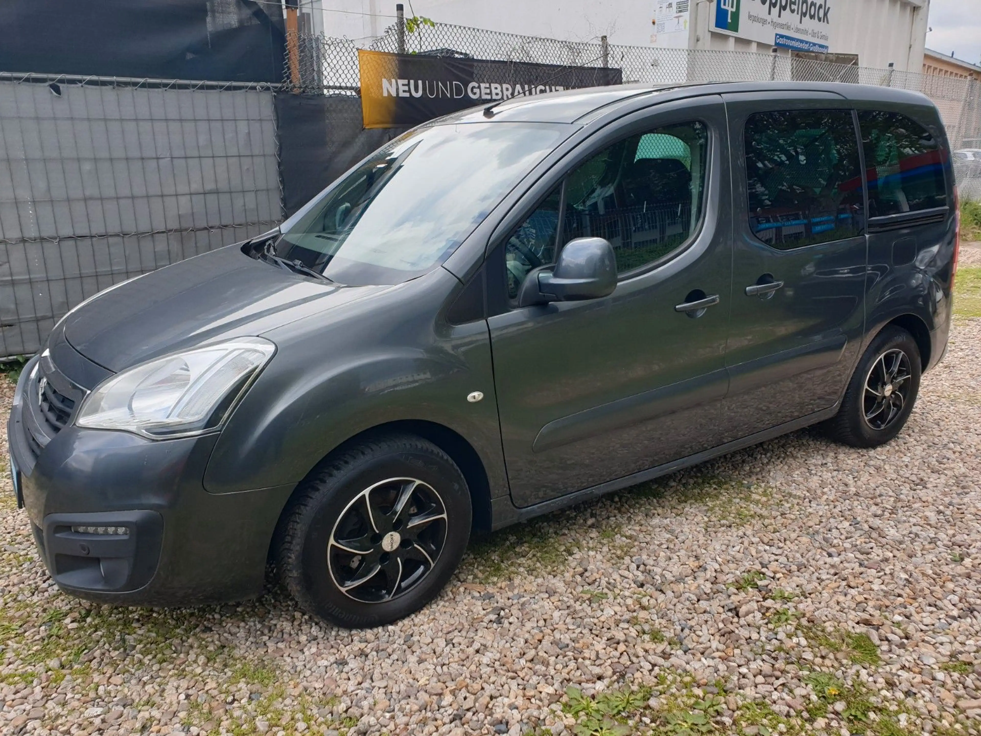 Peugeot Partner Tepee Active 1-Hand — photo 5
