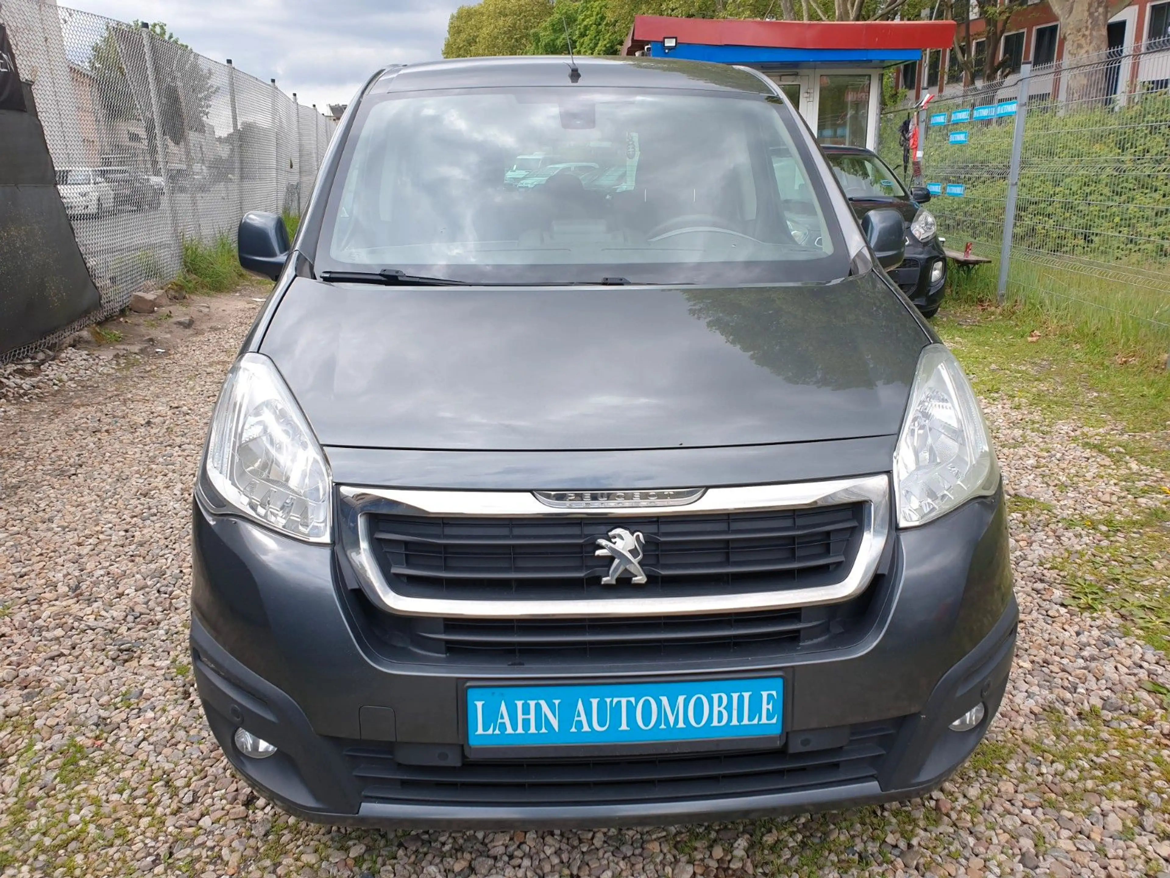 Peugeot Partner Tepee Active 1-Hand — photo 3