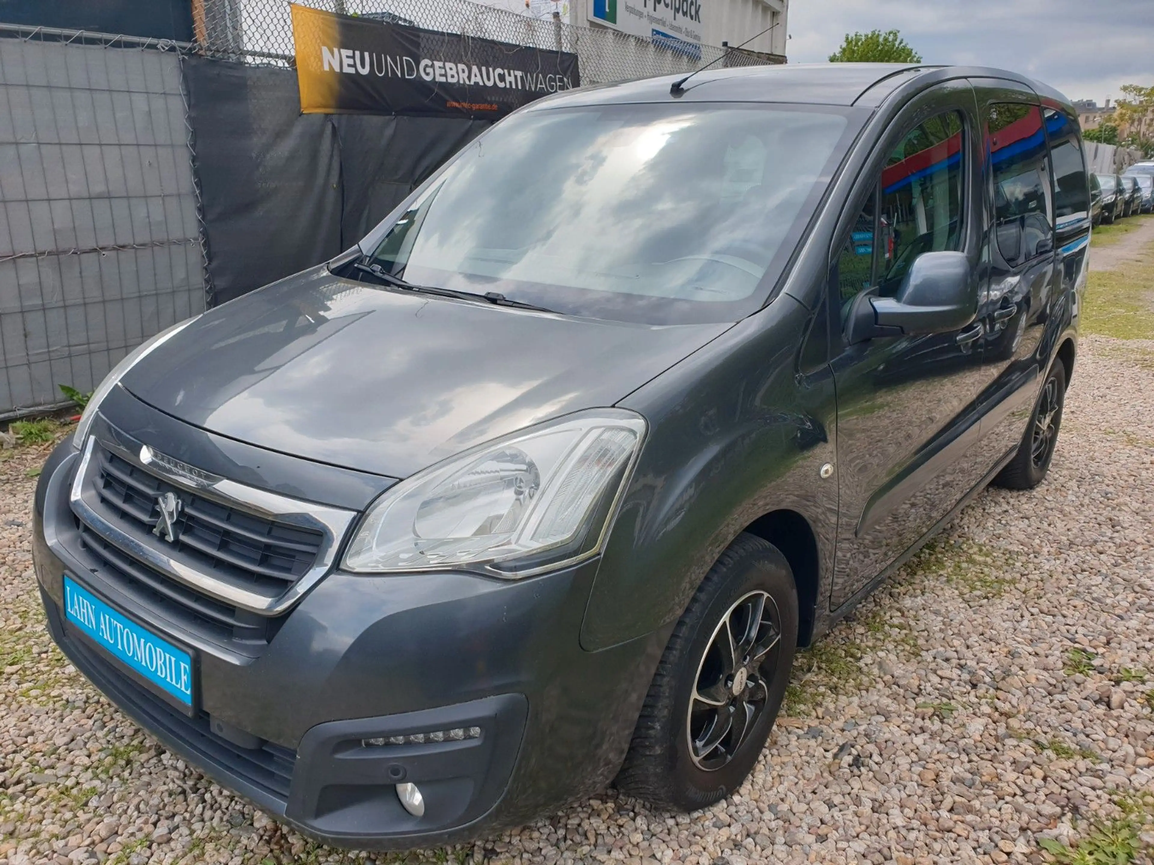Peugeot Partner Tepee Active 1-Hand — photo 4