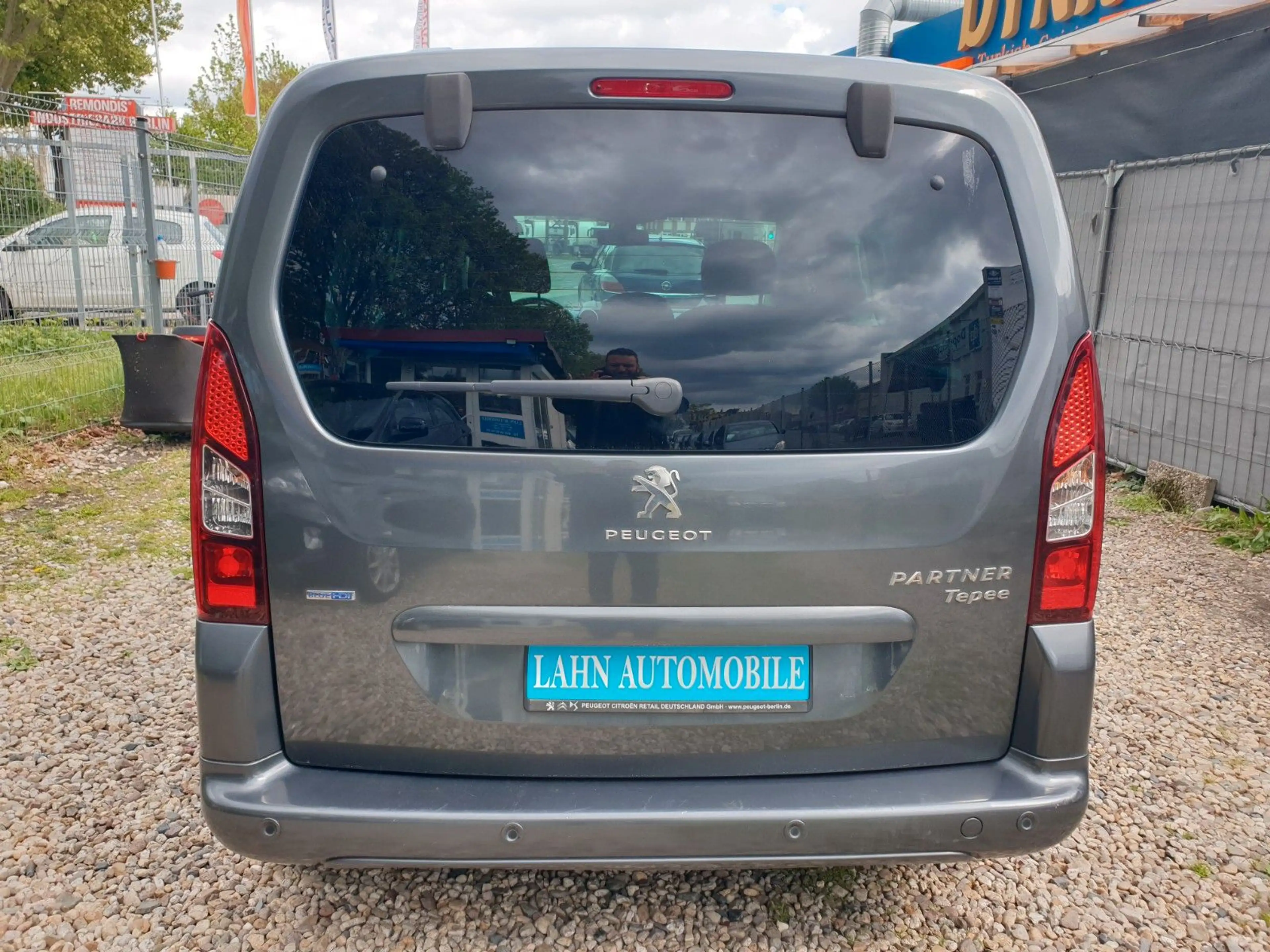 Peugeot Partner Tepee Active 1-Hand — photo 8