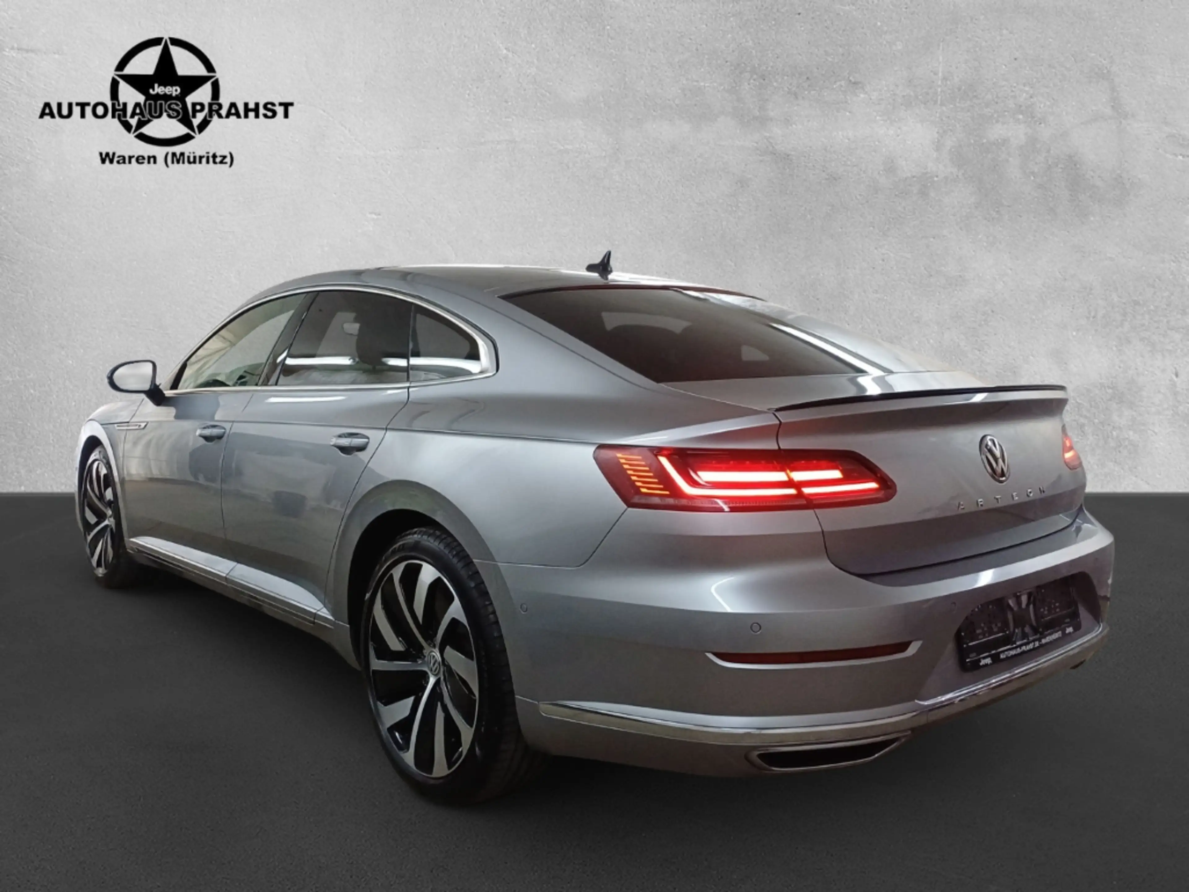 Volkswagen Arteon 2.0 TSI R-Line LED KAMERA LEDER PANO 19'' — photo 6