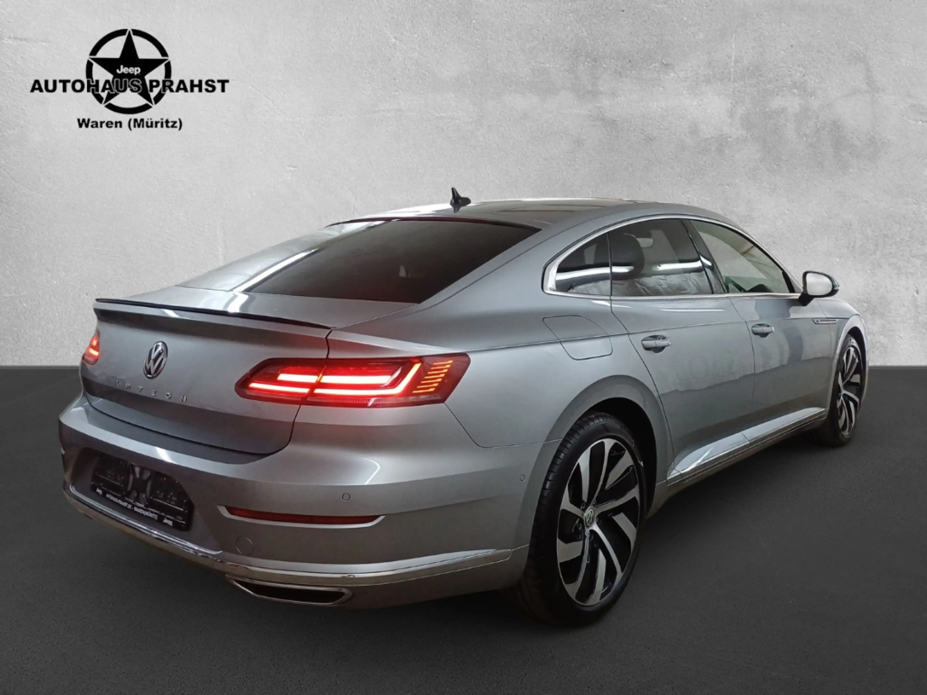 Volkswagen Arteon 2.0 TSI R-Line LED KAMERA LEDER PANO 19'' — photo 2