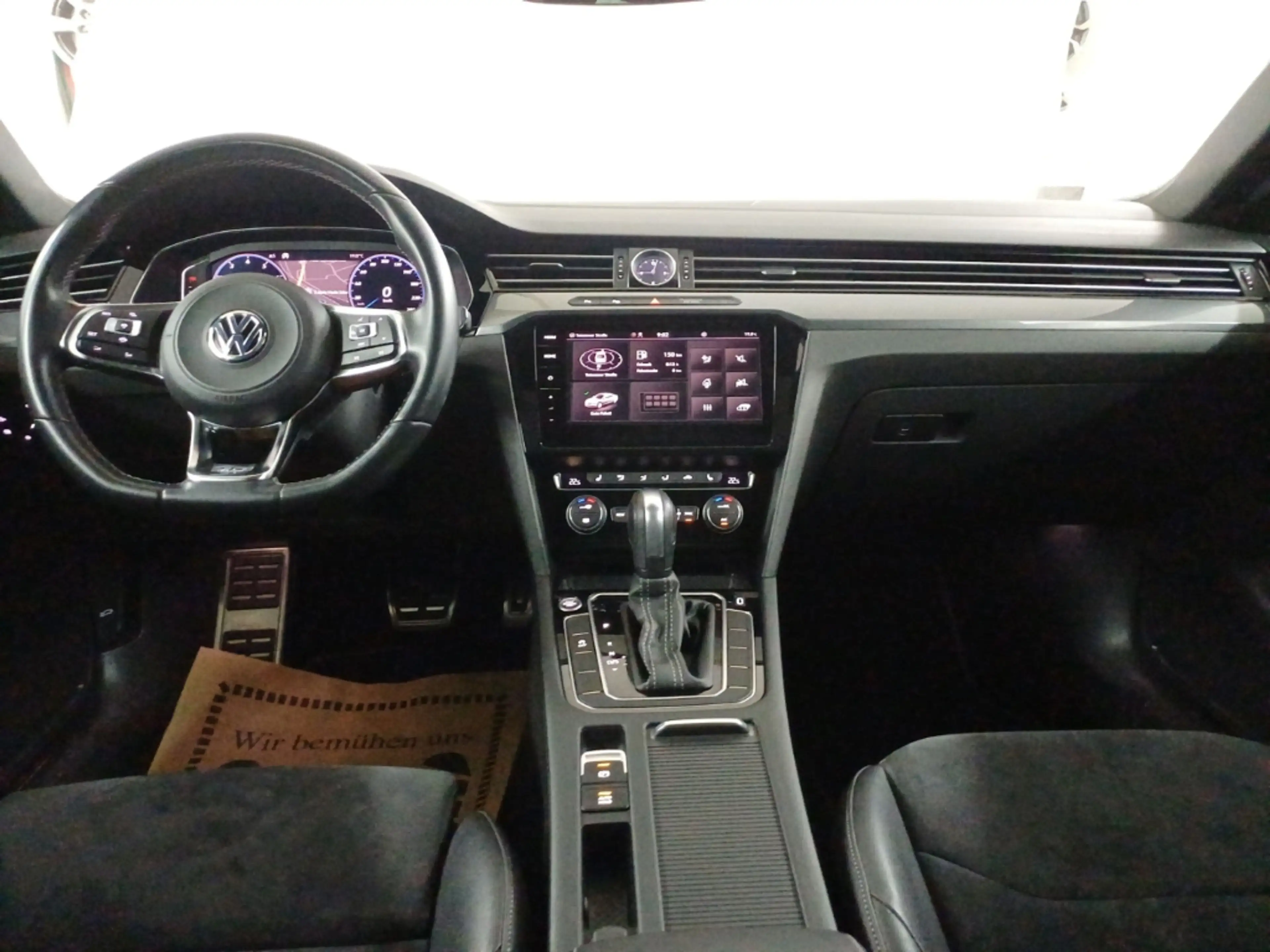 Volkswagen Arteon 2.0 TSI R-Line LED KAMERA LEDER PANO 19'' — photo 11