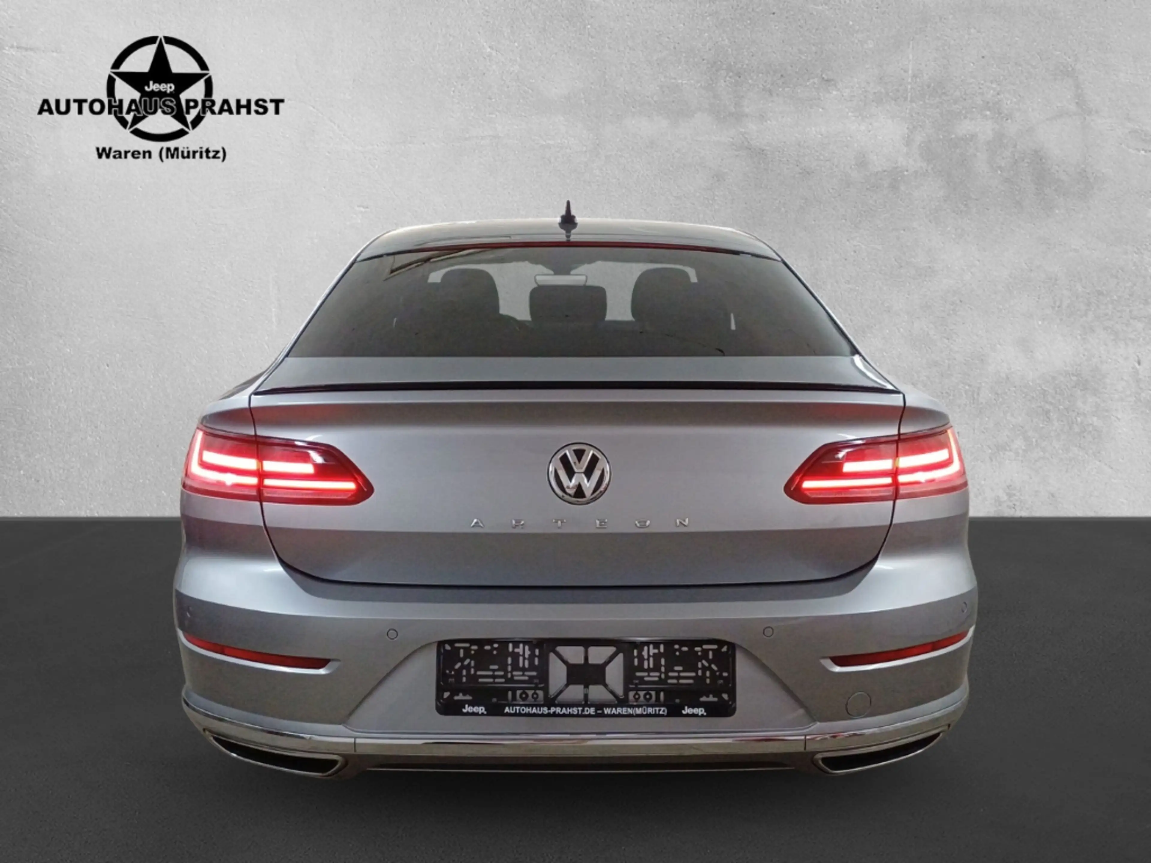 Volkswagen Arteon 2.0 TSI R-Line LED KAMERA LEDER PANO 19'' — photo 8
