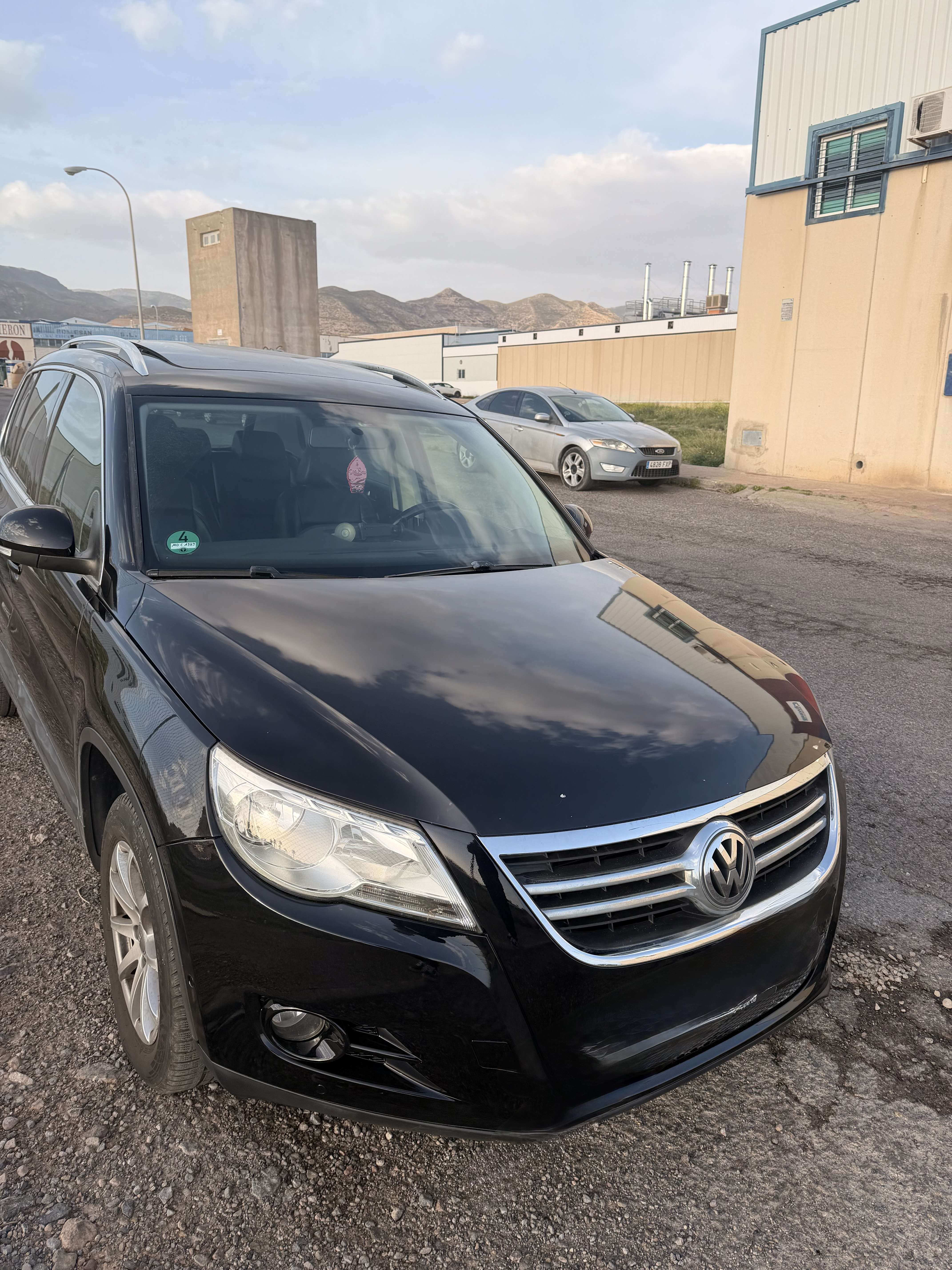 Volkswagen Tiguan 2.0TDI +Motion - foto 1