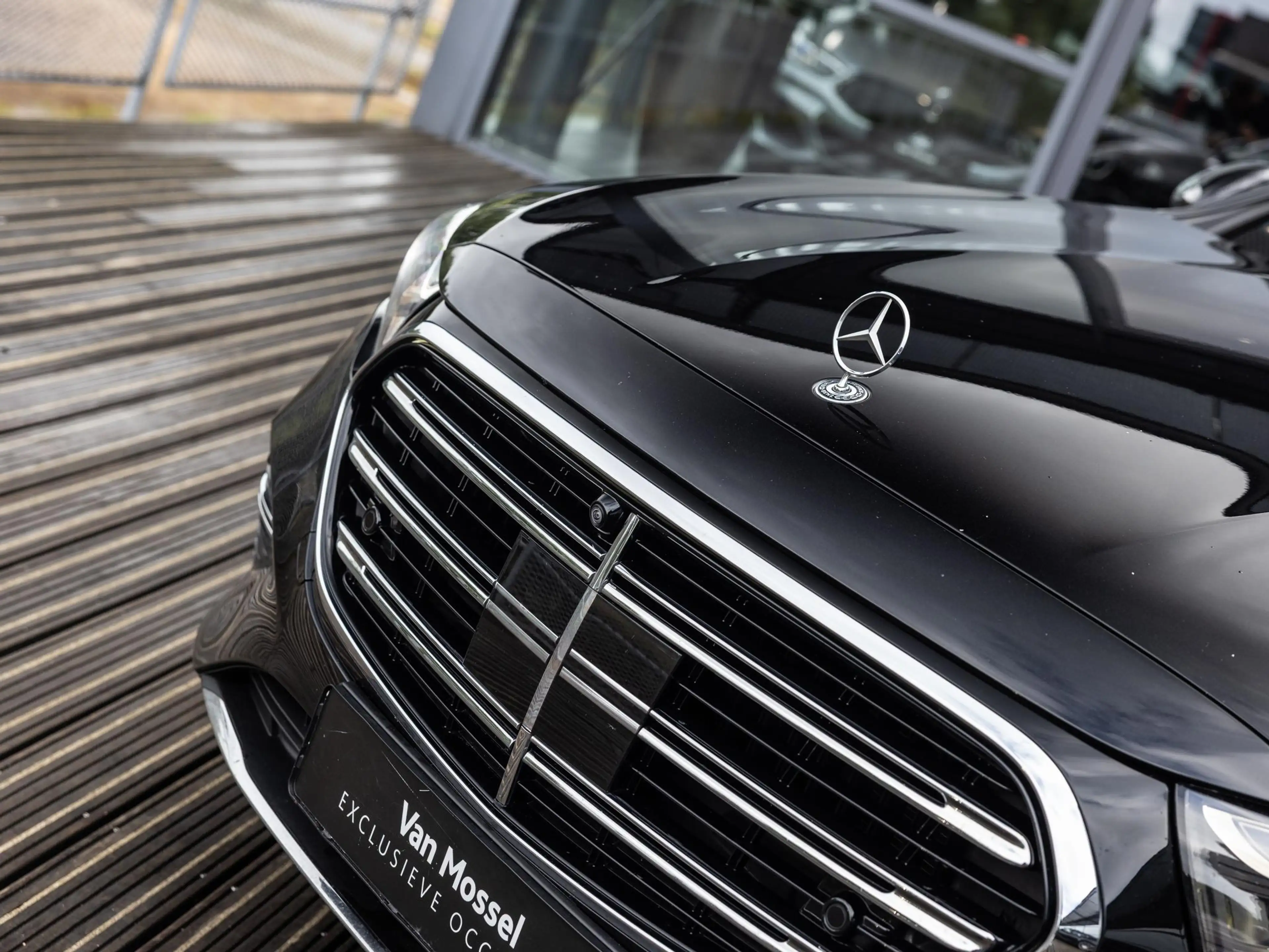 Mercedes-Benz E 400 e 4MATIC Exclusive Line | PANORAMADAK | SOFT CLOSE — photo 13