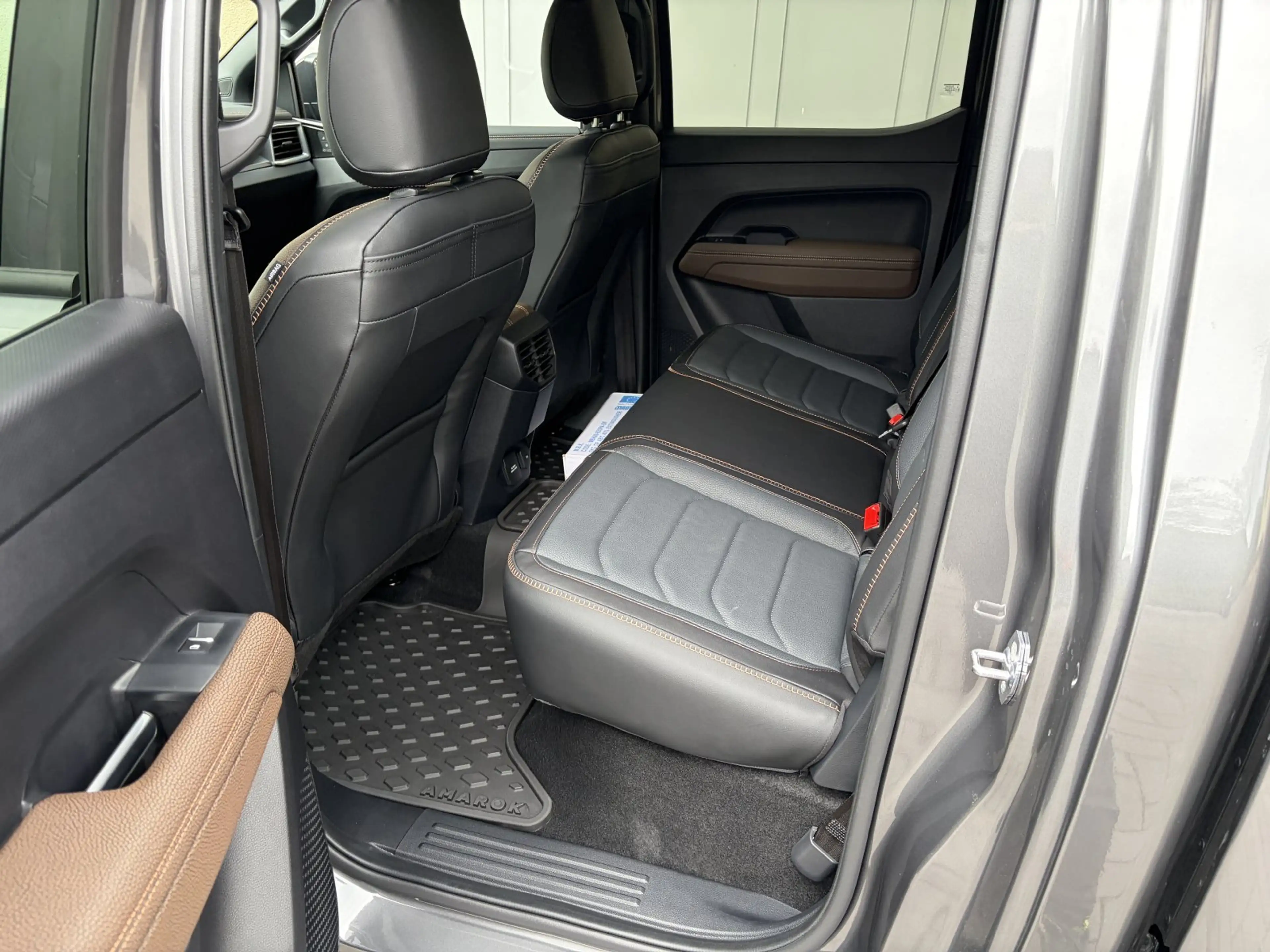 Volkswagen Amarok 3.0 TDi PanAmericana mit Rollcover — photo 15