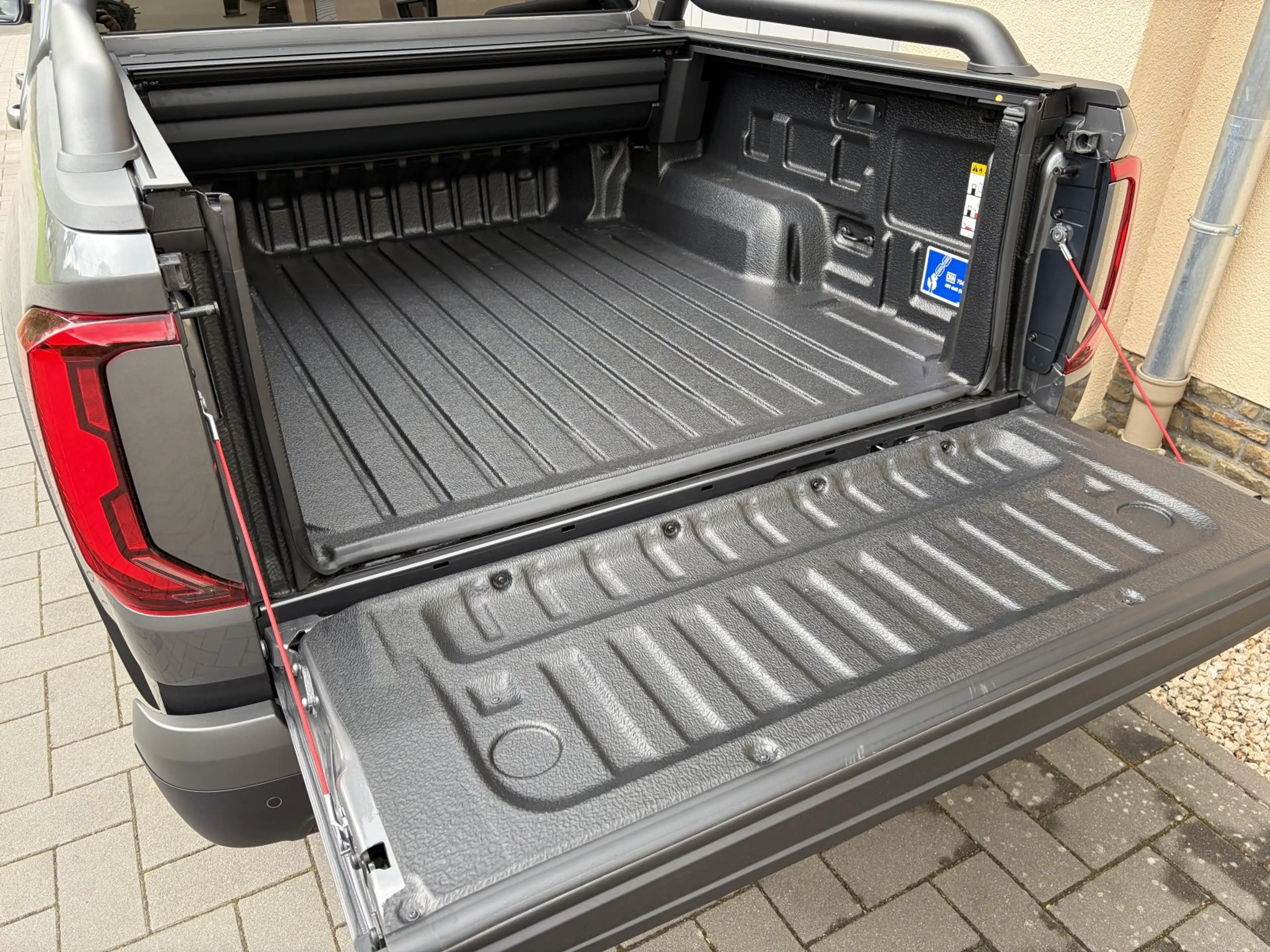 Volkswagen Amarok 3.0 TDi PanAmericana mit Rollcover — photo 12