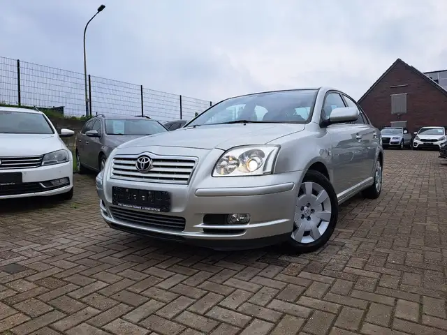 Toyota Avensis 1.8 Sol Lim. AHK